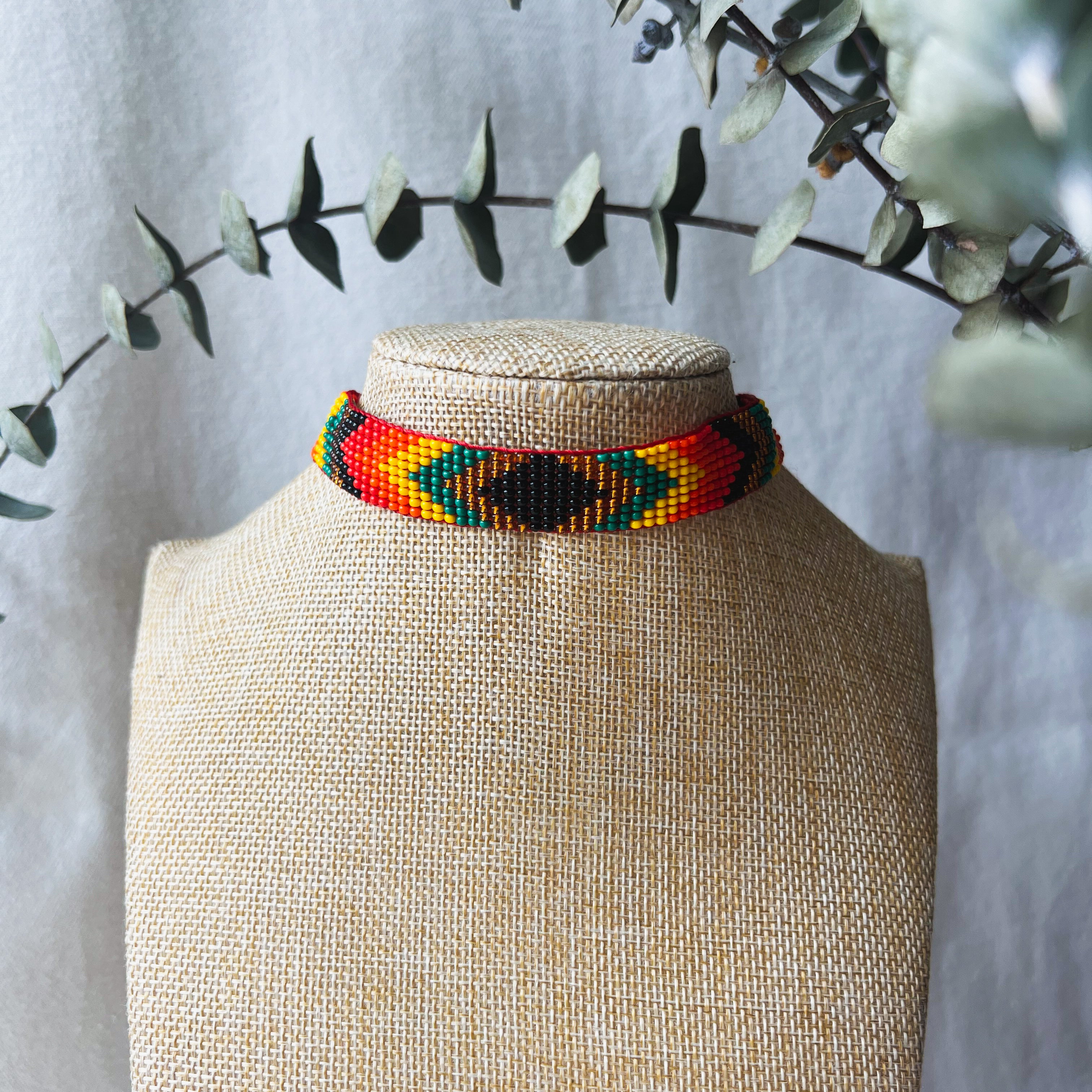 Arco ✻ Inga Choker Style Necklace