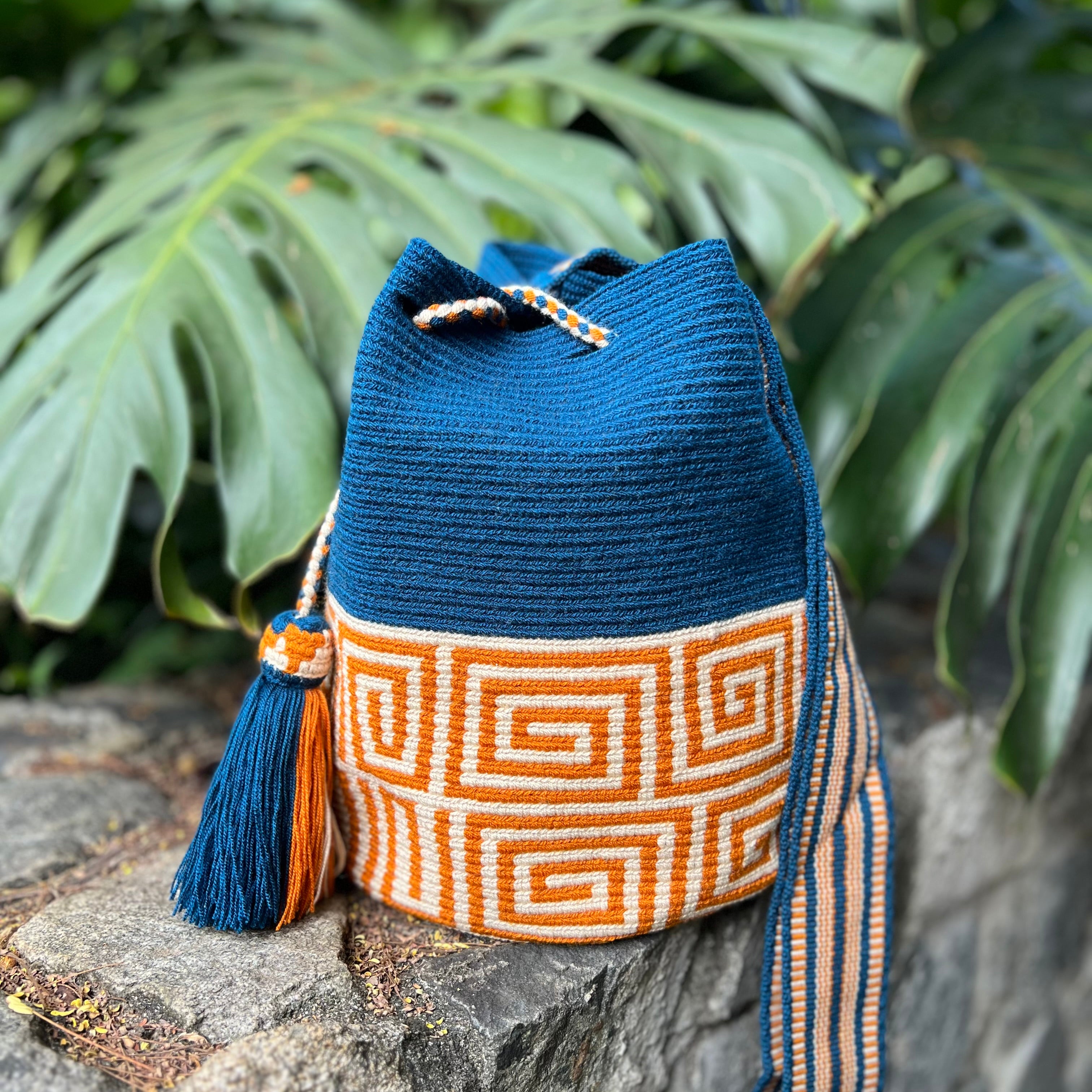 Labra Blue ✻ Large Wayuu Mochila