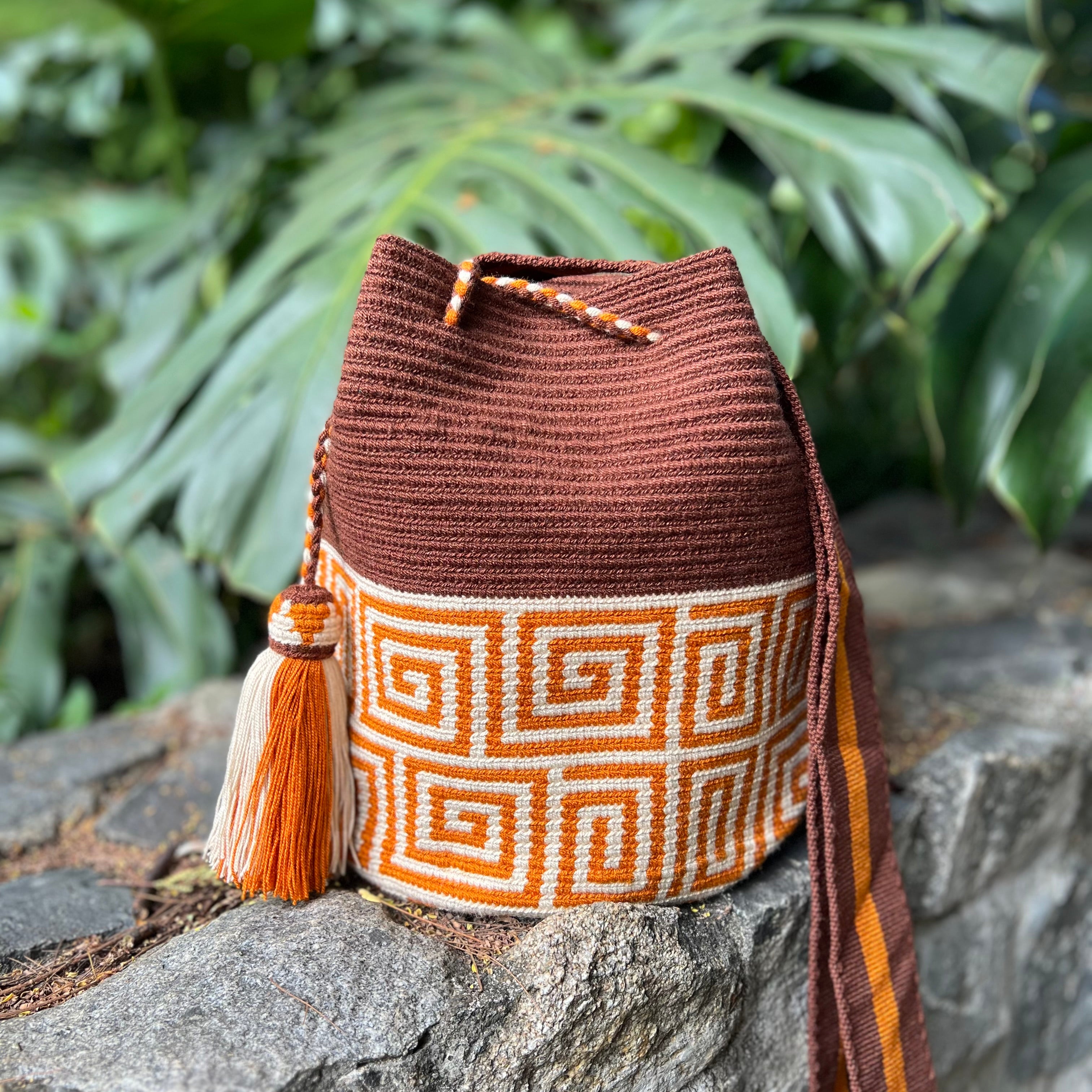 Labra Brown ✻ Large Wayuu Mochila