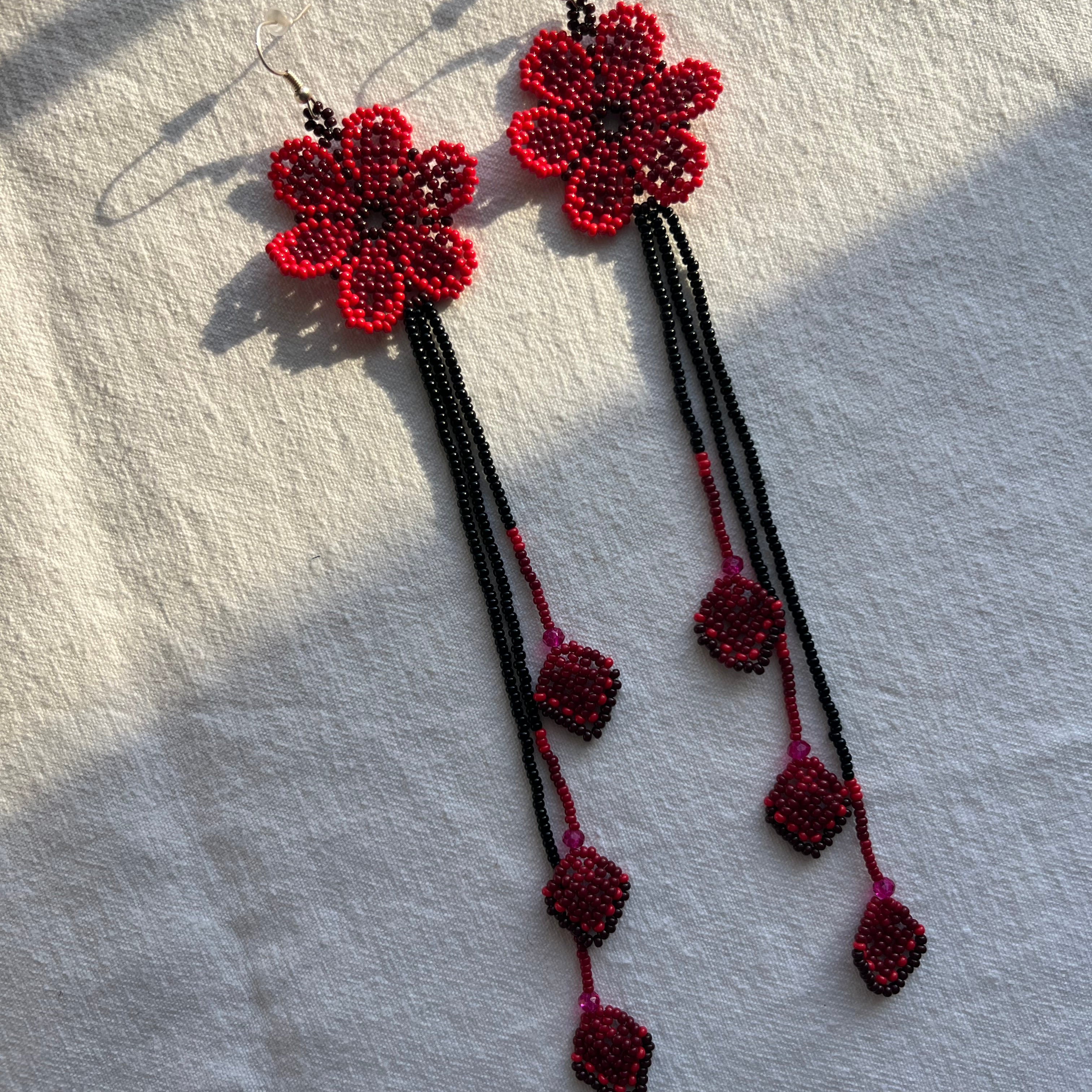 Largitas ✻ Embera Beaded Earrings