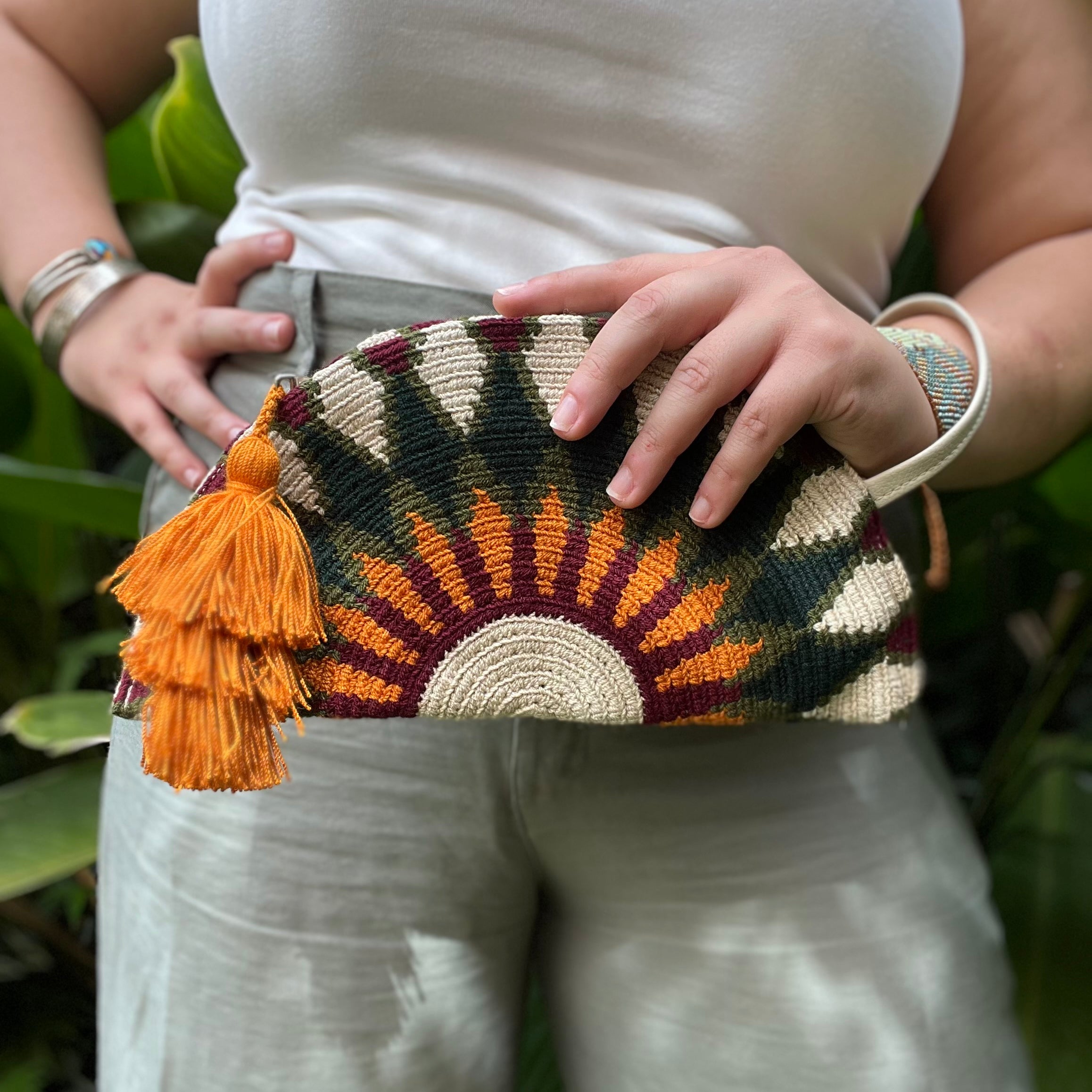Large Empanada ✻ Wayuu Clutch