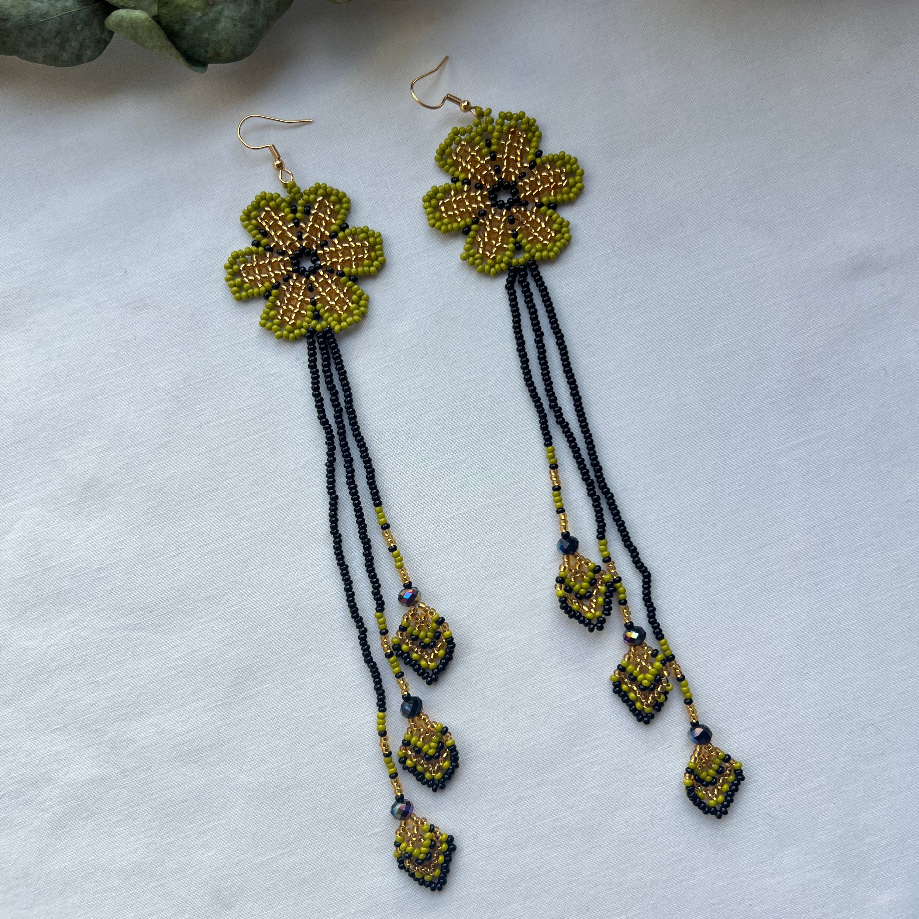 Arrow Bloom ✻ Embera Beaded Earrings