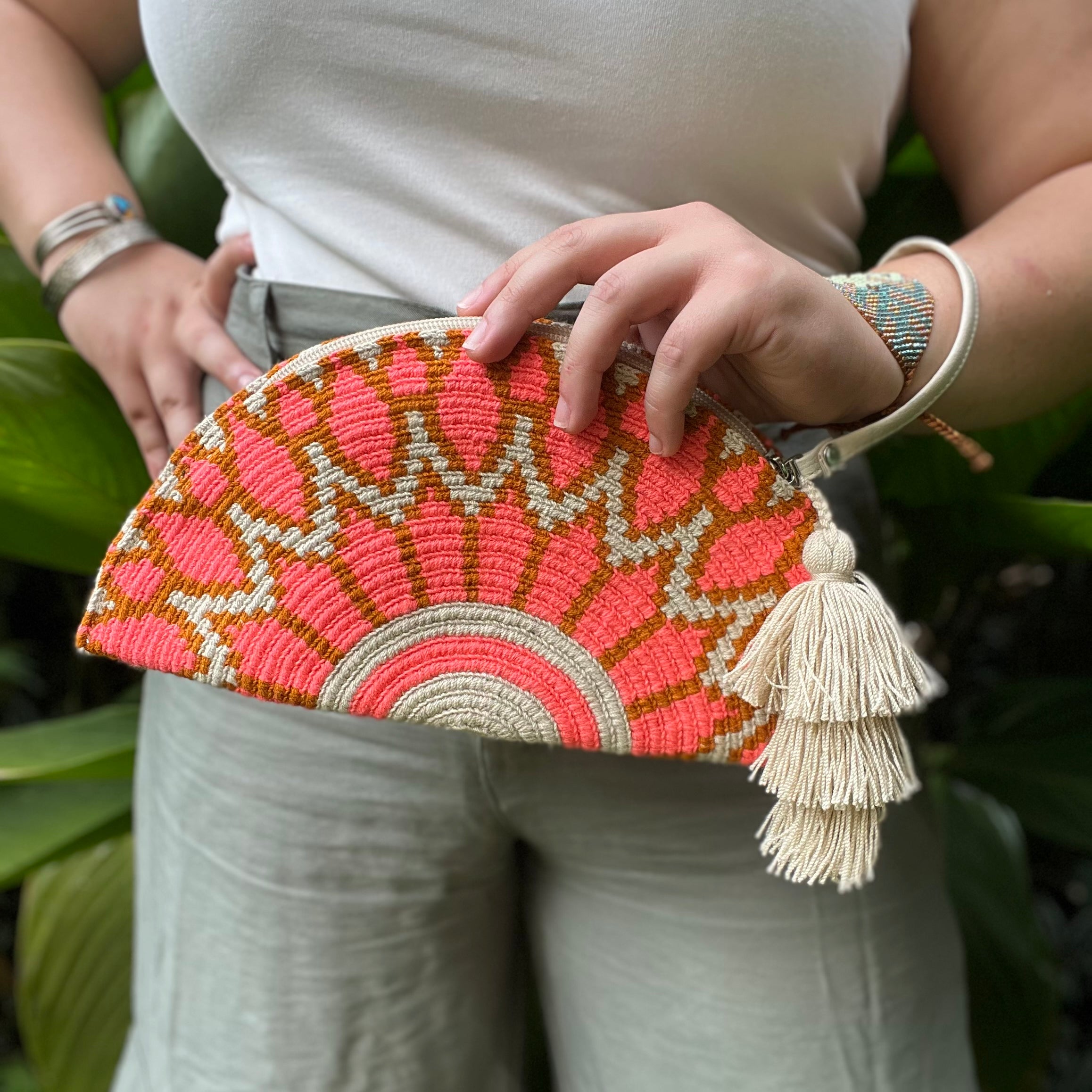 Large Empanada ✻ Wayuu Clutch
