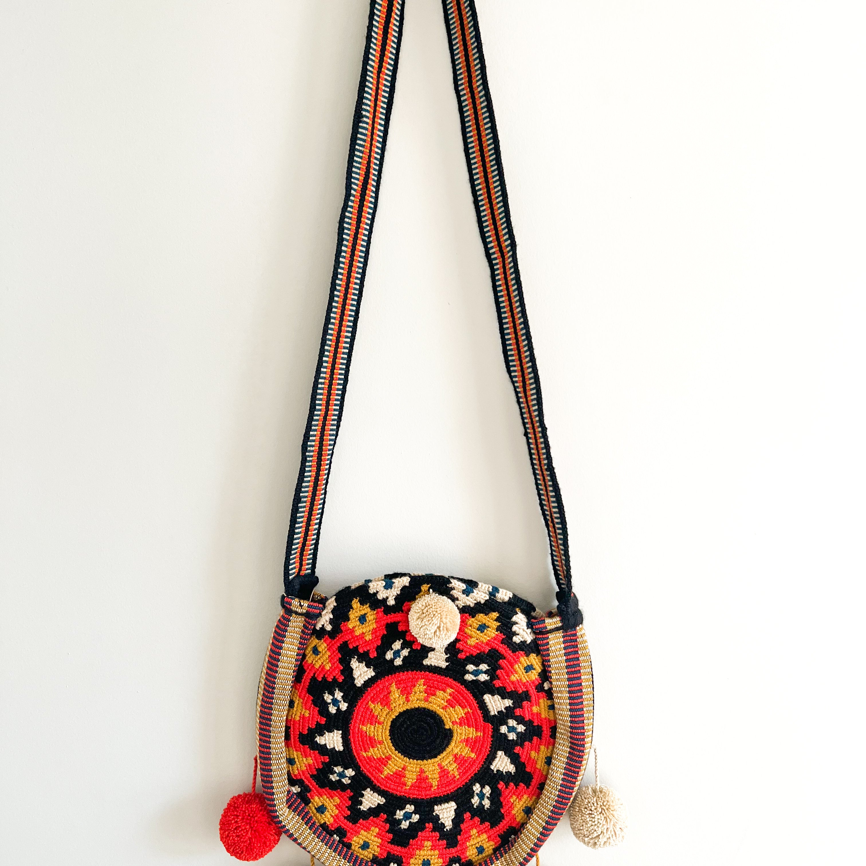 Sindri ✻ New Round Wayuu Mochila