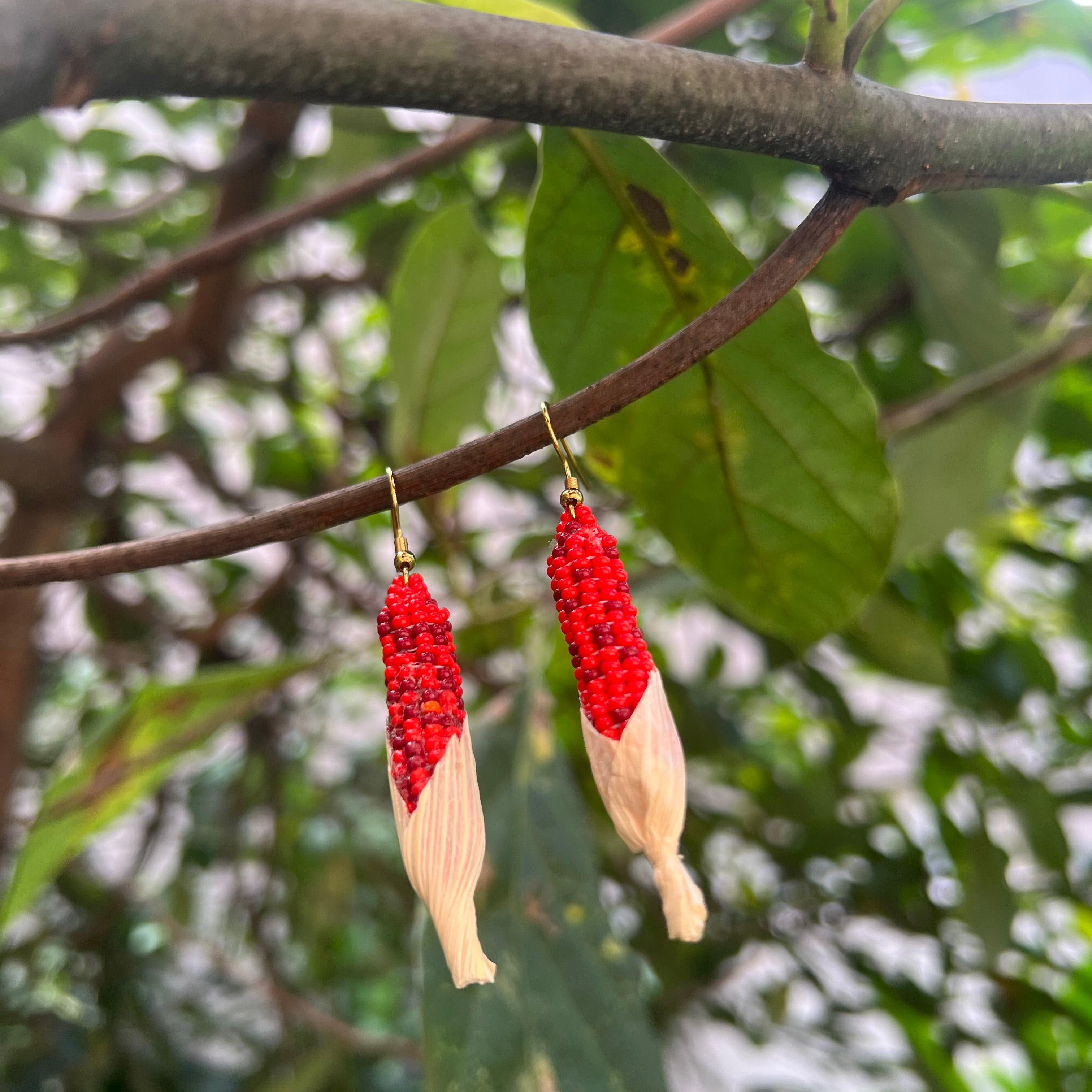 Red Corn Husk ✻ Misak Beaded Earrings