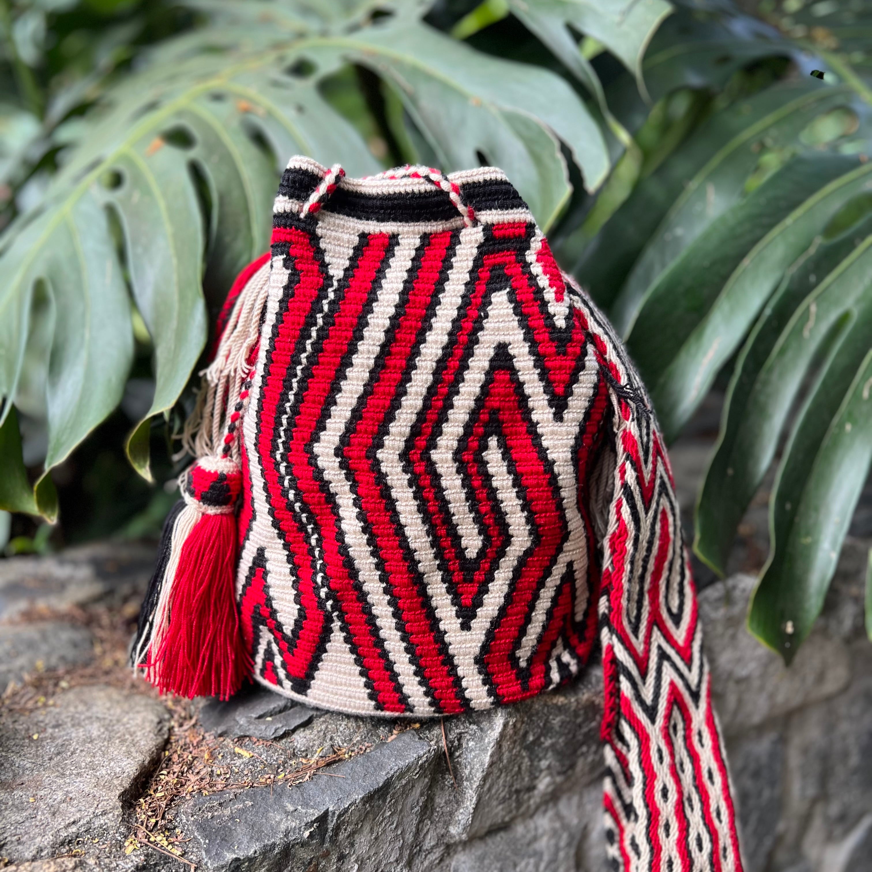 Kalepsü Red ✻ Large Wayuu Mochila