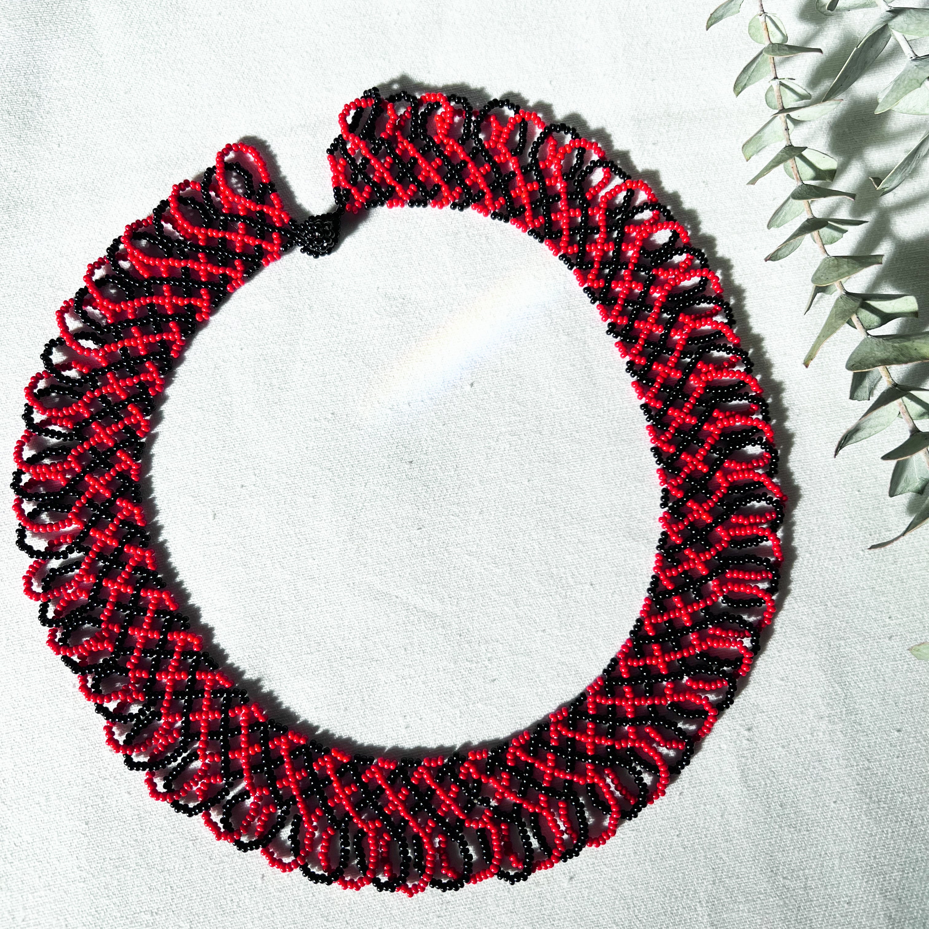 Drua ✻ Emberá Beaded Necklace