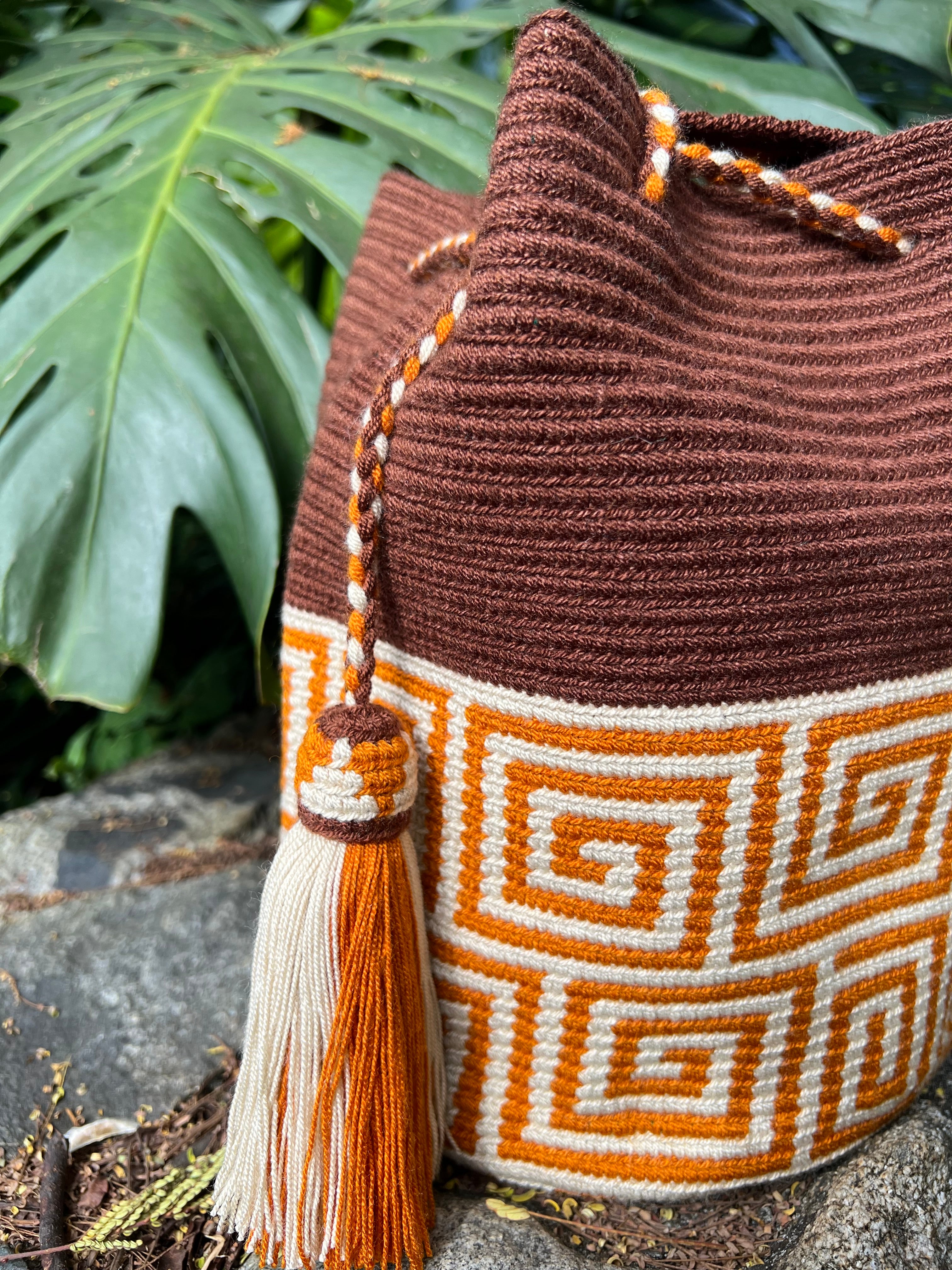 Labra Brown ✻ Large Wayuu Mochila
