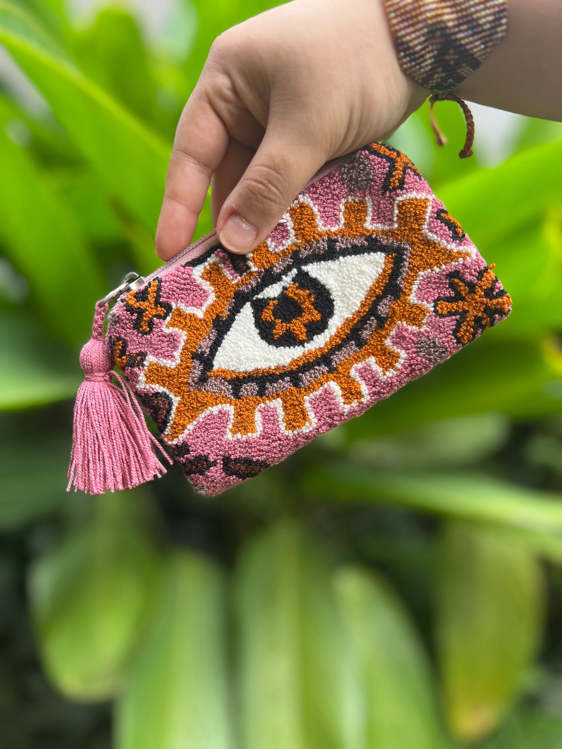 Ojos Tapizado ✻ Small Wayuu Clutch