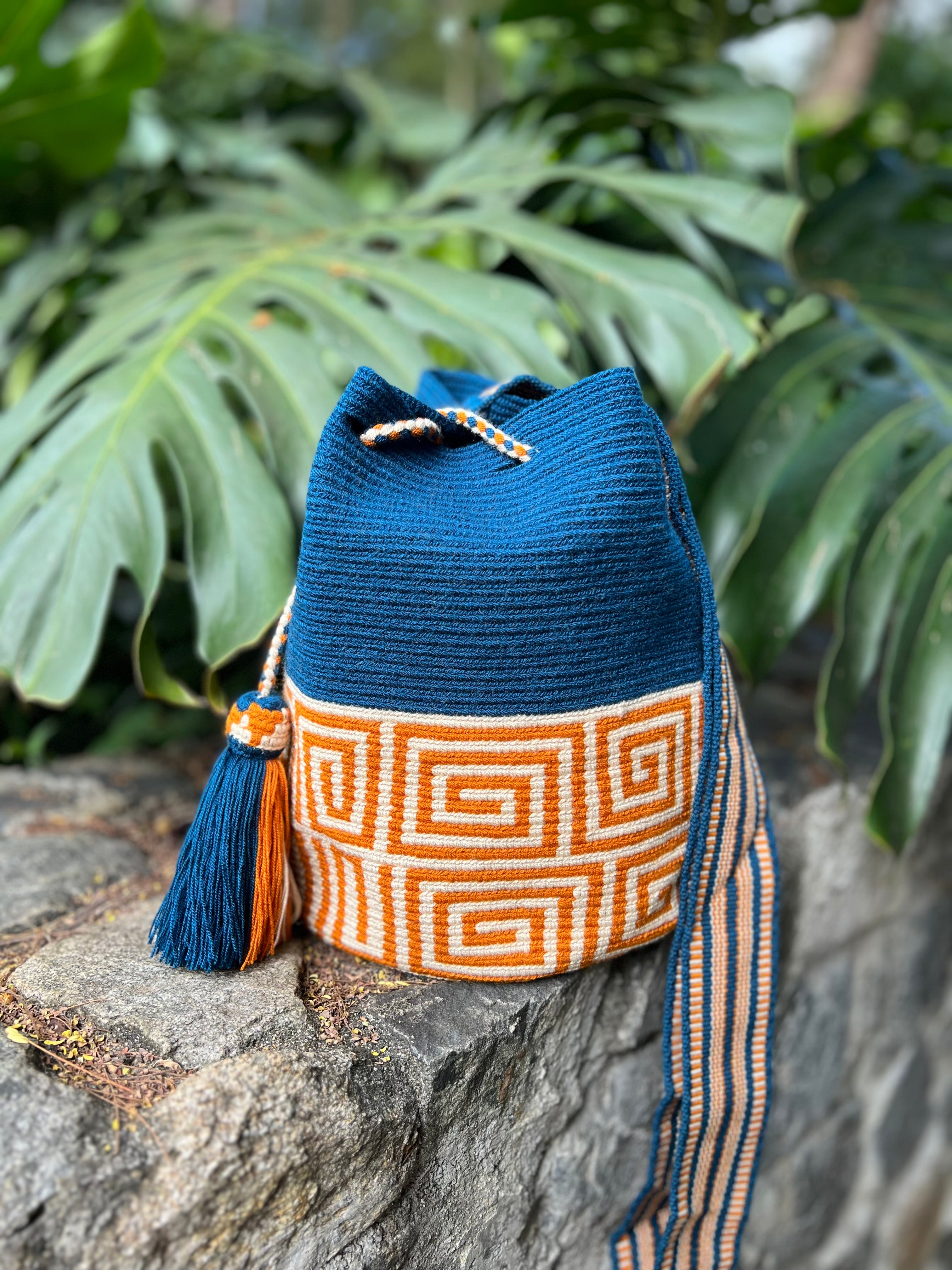 Labra Blue ✻ Large Wayuu Mochila
