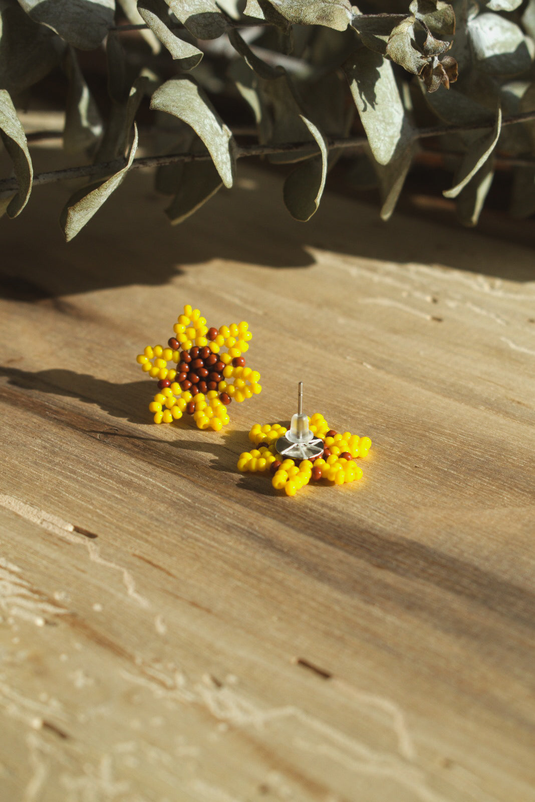 Flor Studs ✻ Embera Beaded Earrings