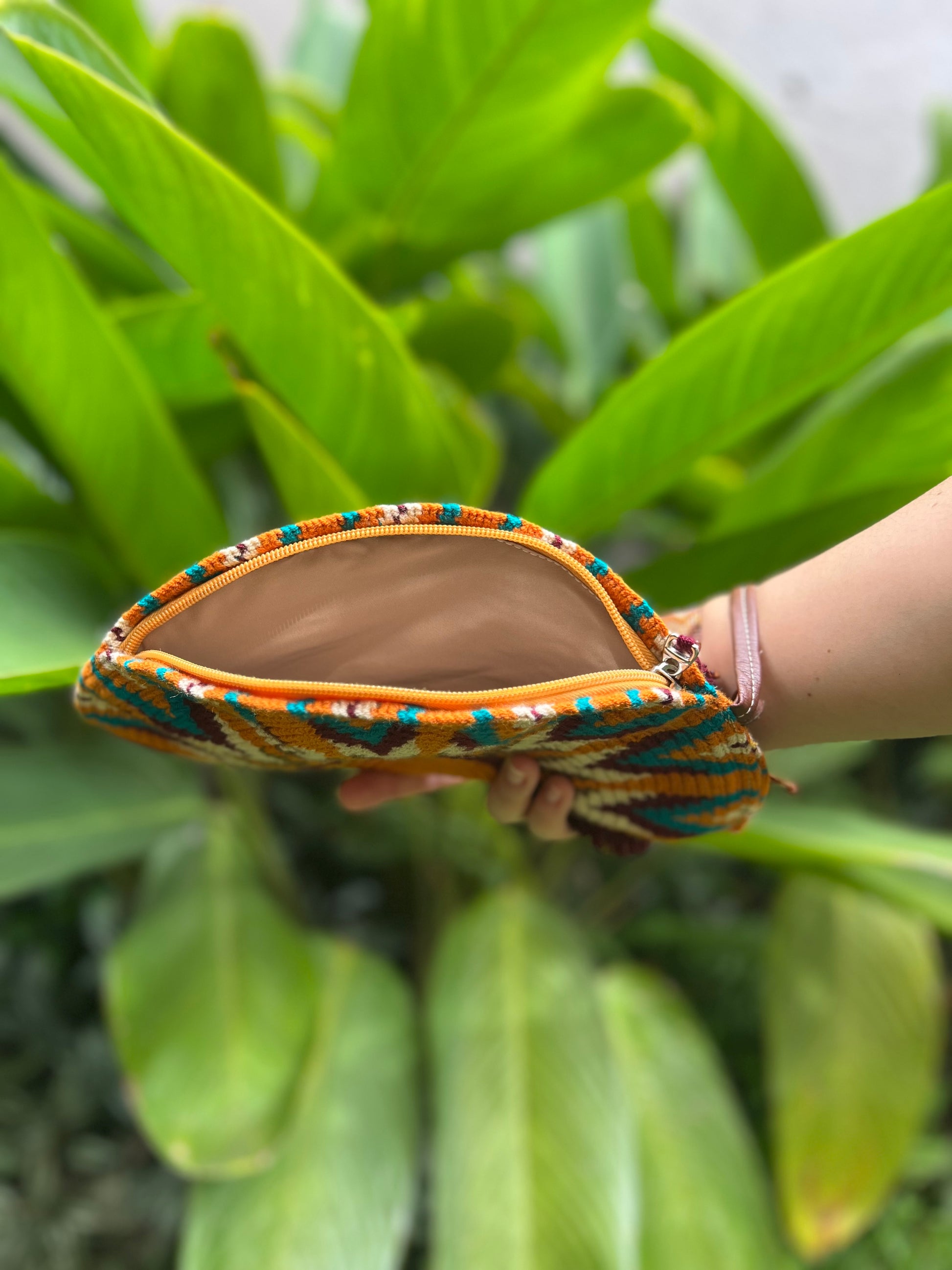 Large Empanada ✻ Wayuu Clutch