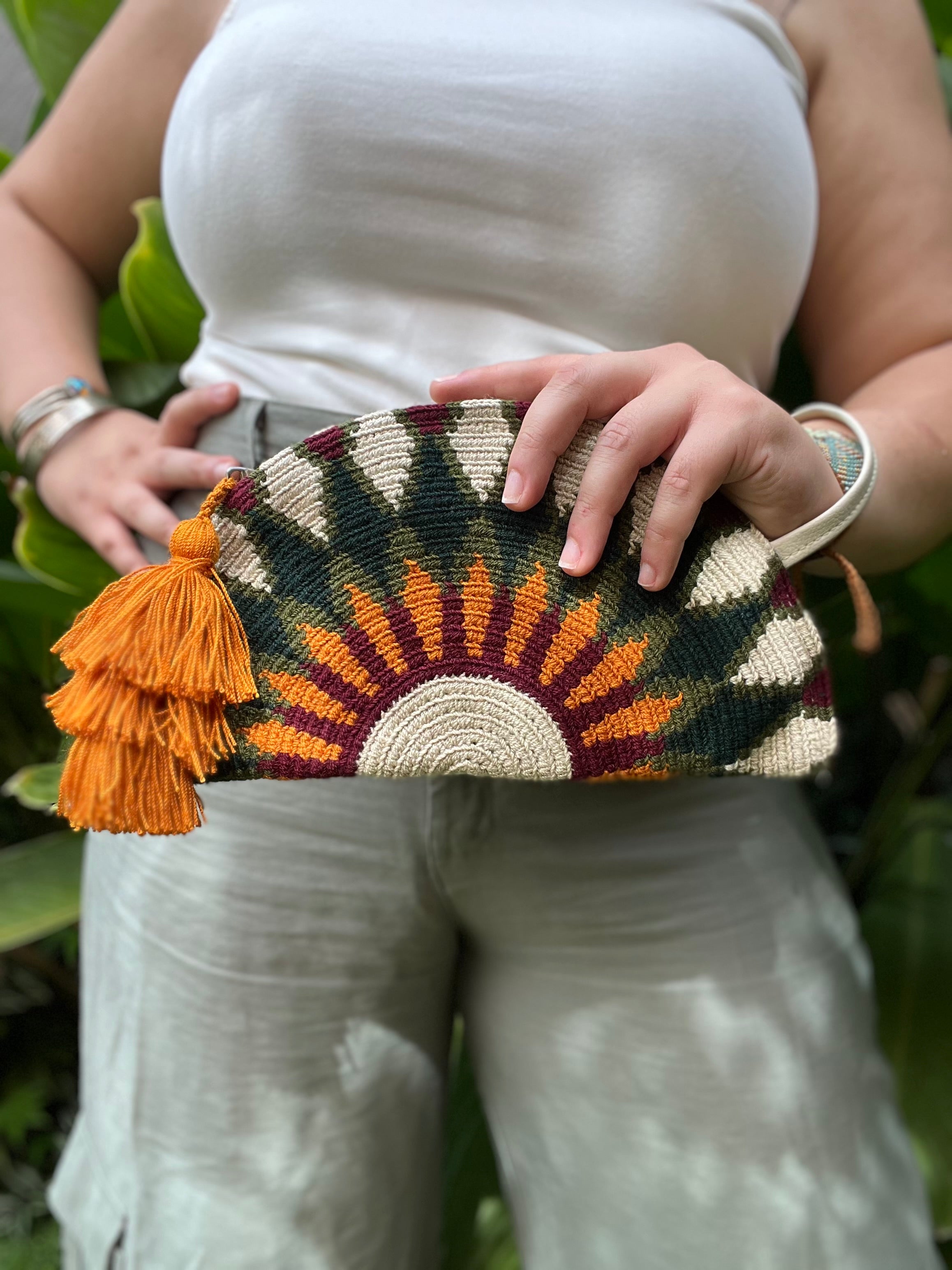 Large Empanada ✻ Wayuu Clutch