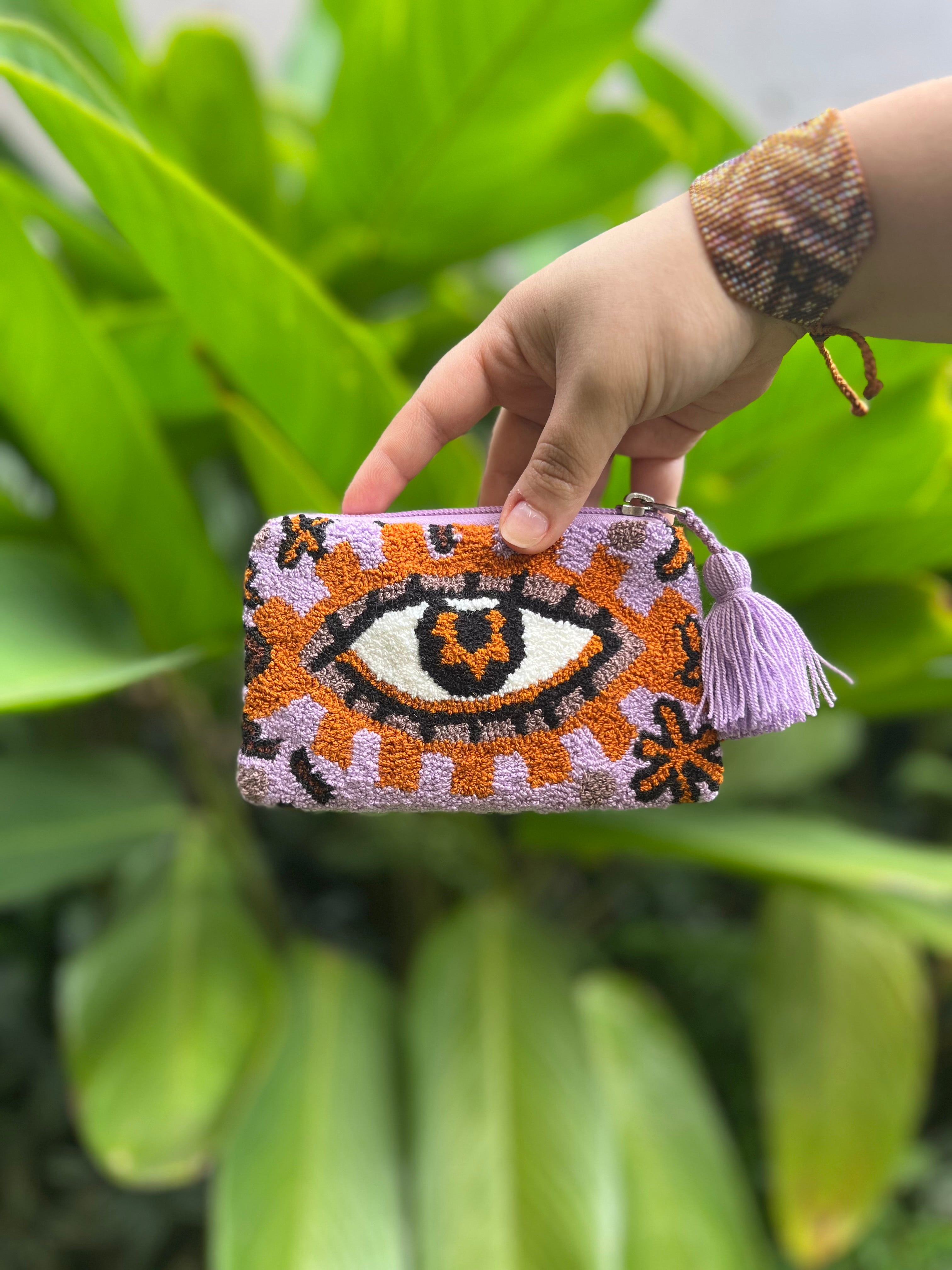 Ojos Tapizado ✻ Small Wayuu Clutch