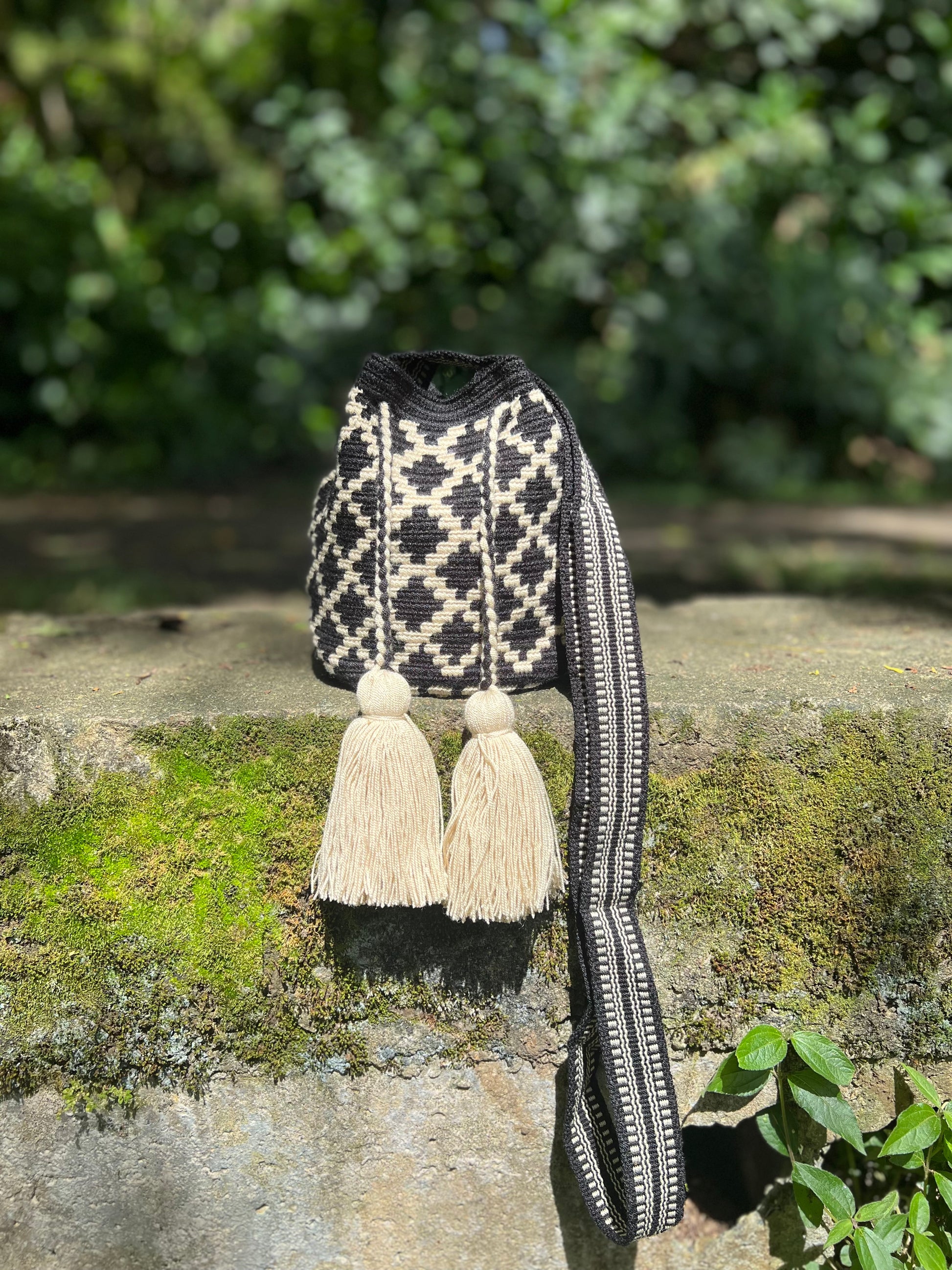 Onyx ✻ Mini Wayuu Mochila