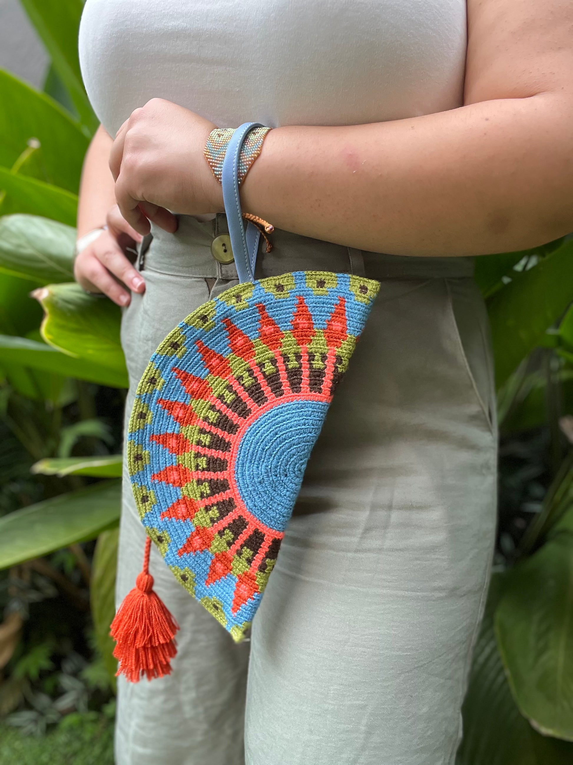 Large Empanada ✻ Wayuu Clutch