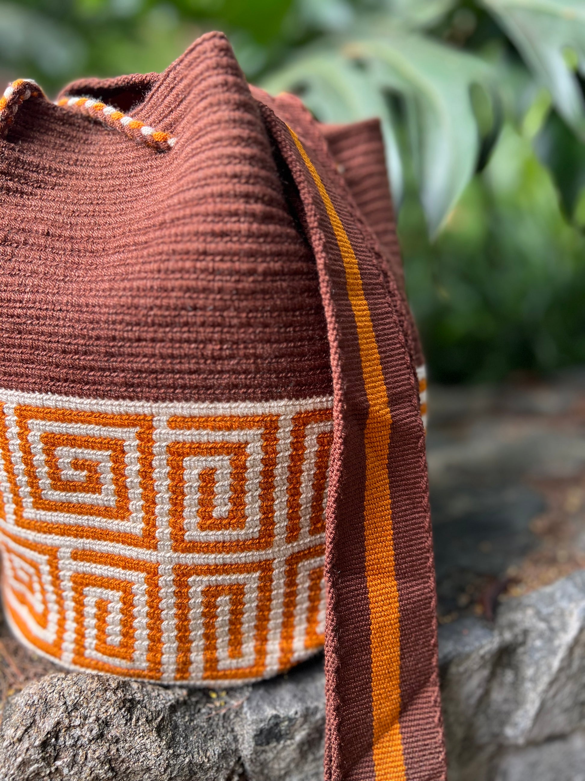 Labra Brown ✻ Large Wayuu Mochila