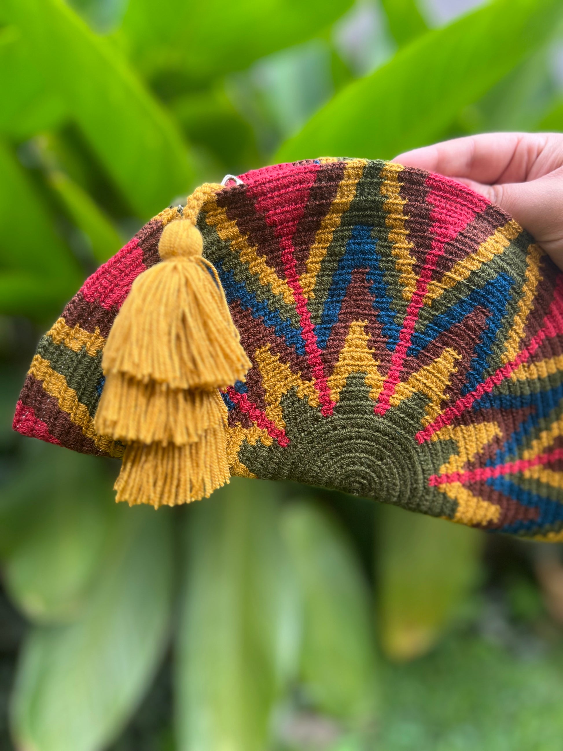 Large Empanada ✻ Wayuu Clutch