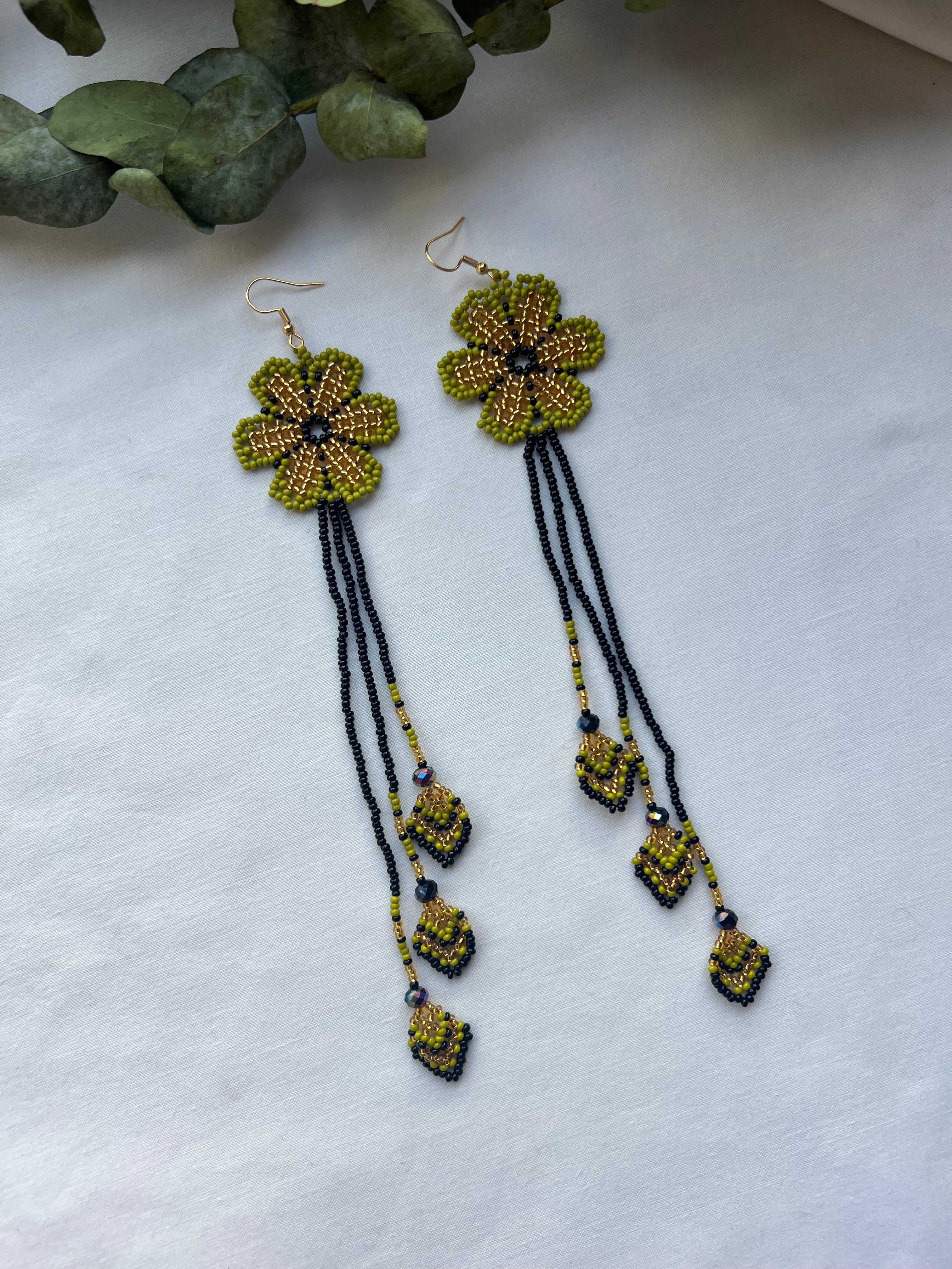 Arrow Bloom ✻ Embera Beaded Earrings