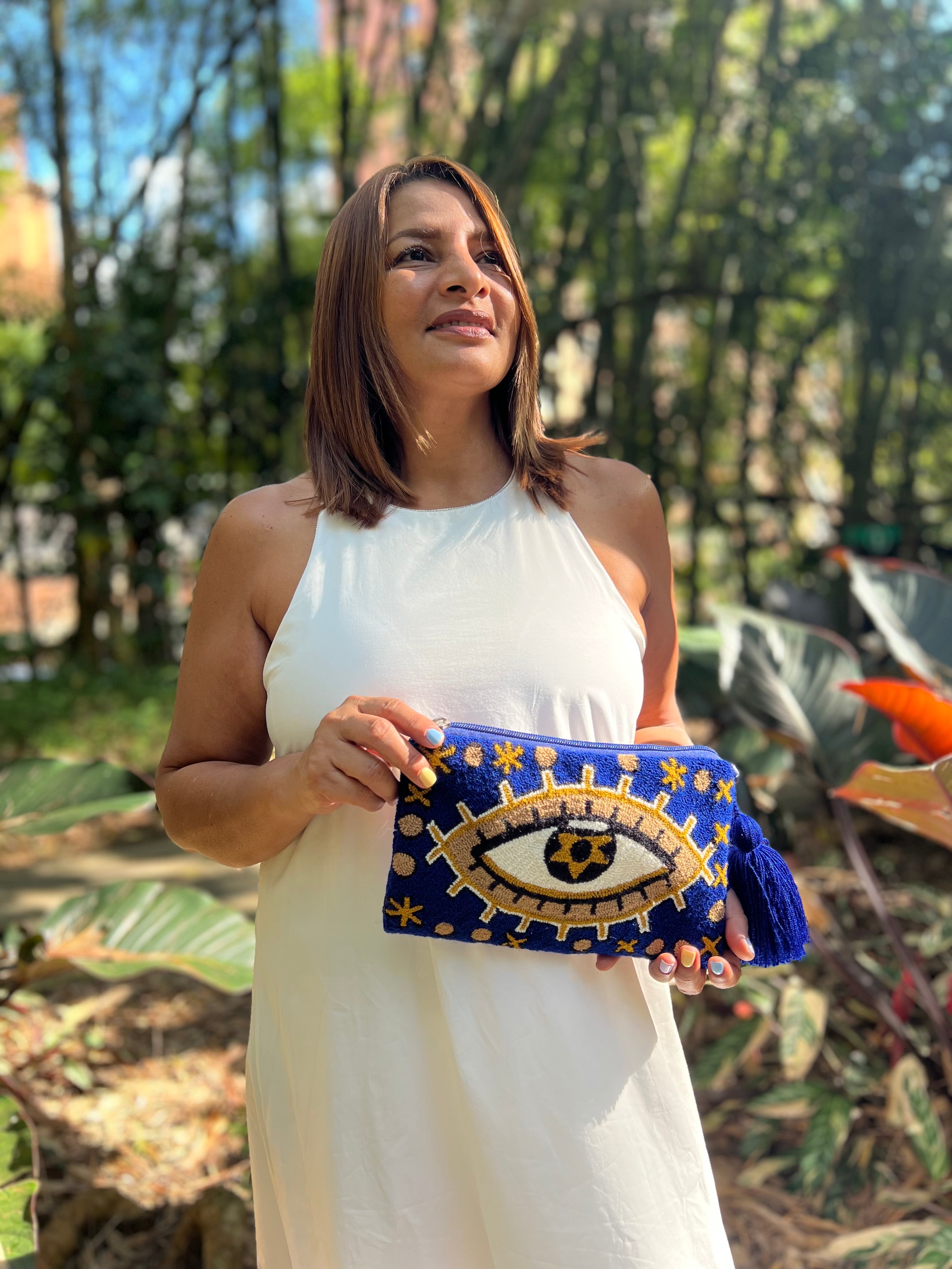 Ojos Tapizado ✻ Large Wayuu Clutch with Strap