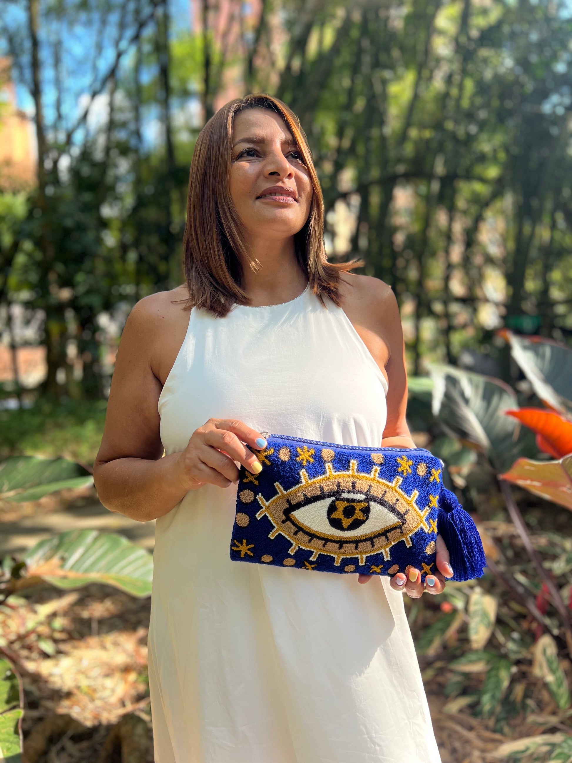 Ojos Tapizado ✻ Large Wayuu Clutch with Strap