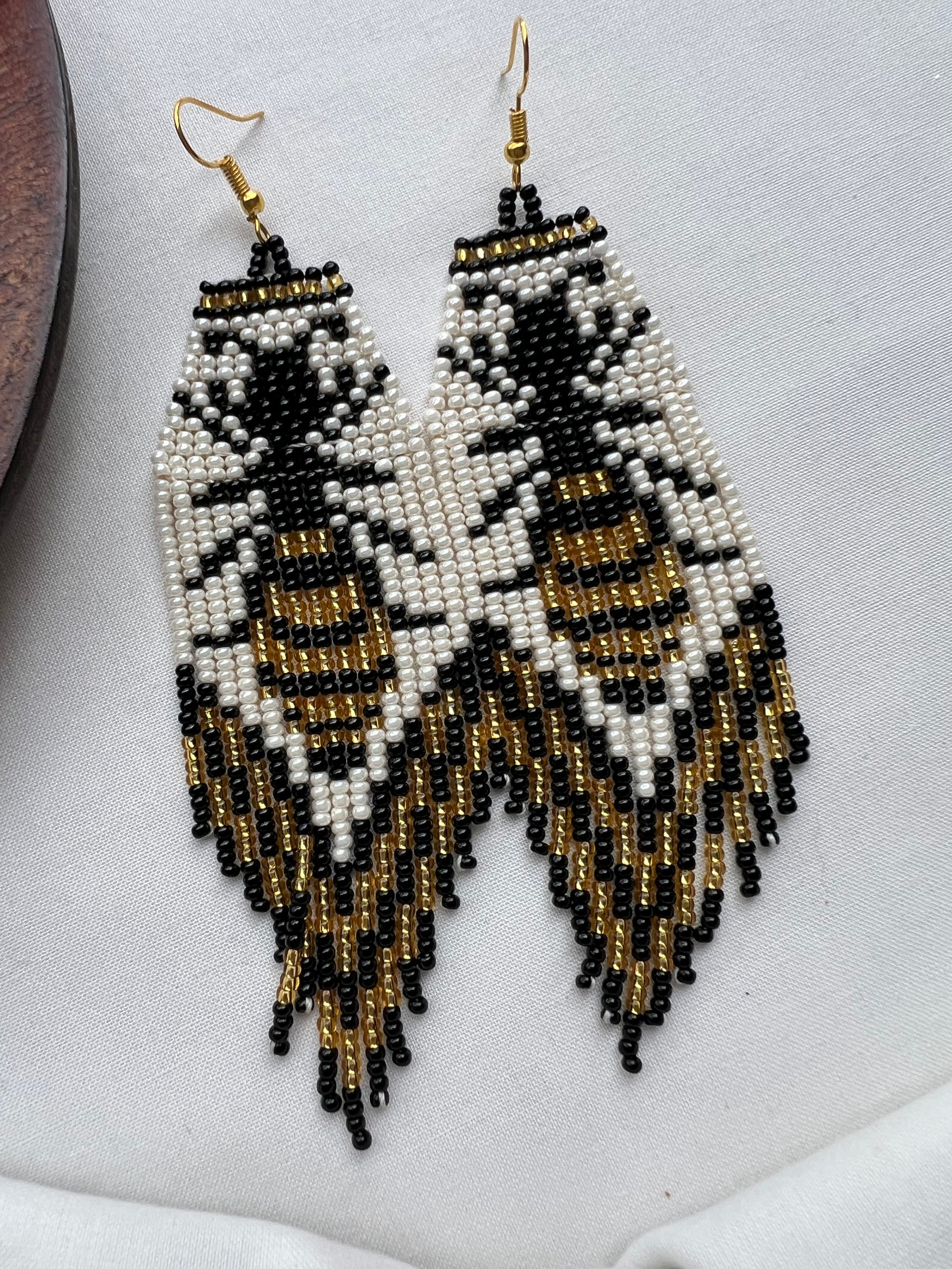 Abejita ✻ Misak Beaded Earrings