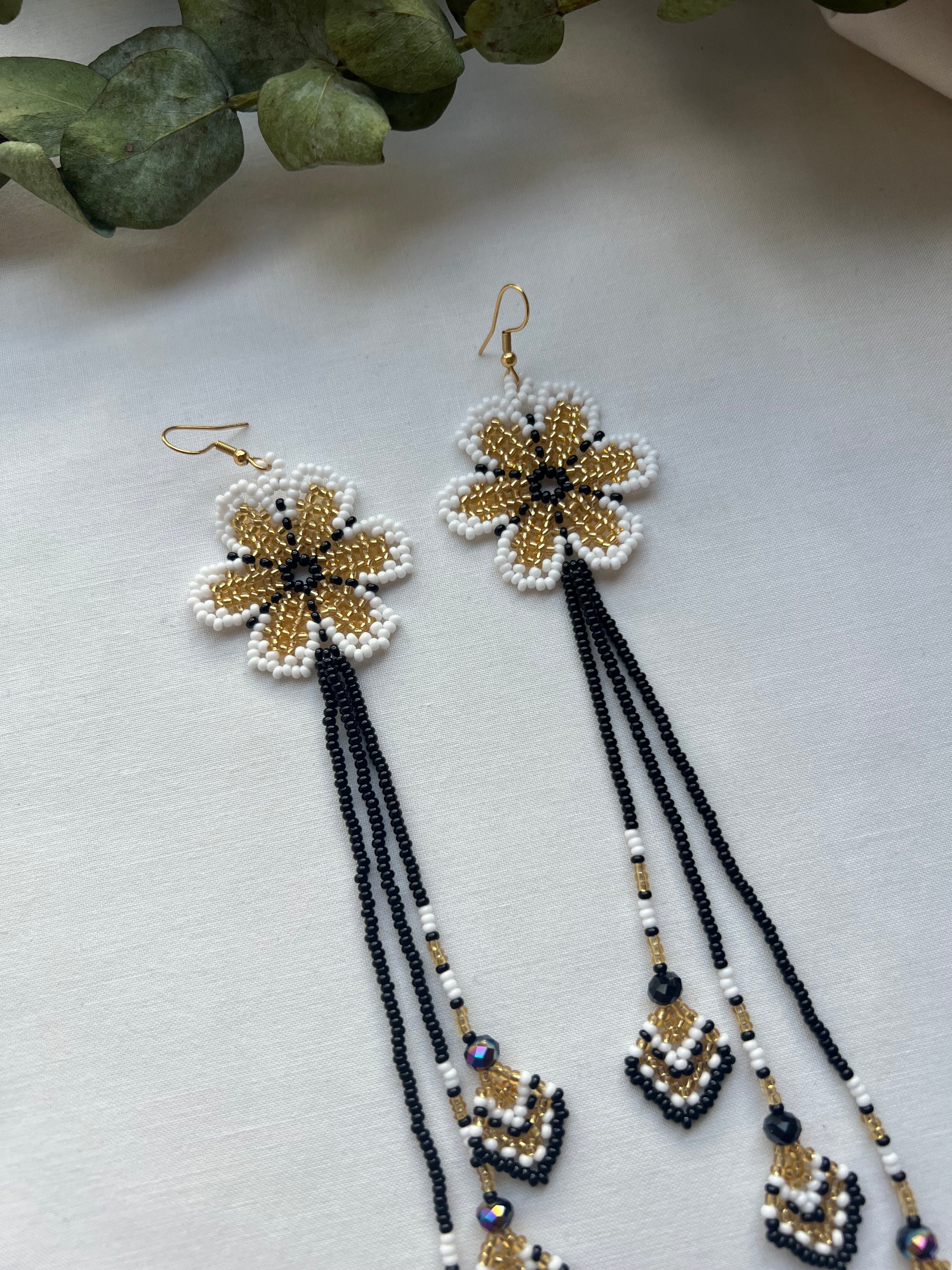 Arrow Bloom ✻ Embera Beaded Earrings