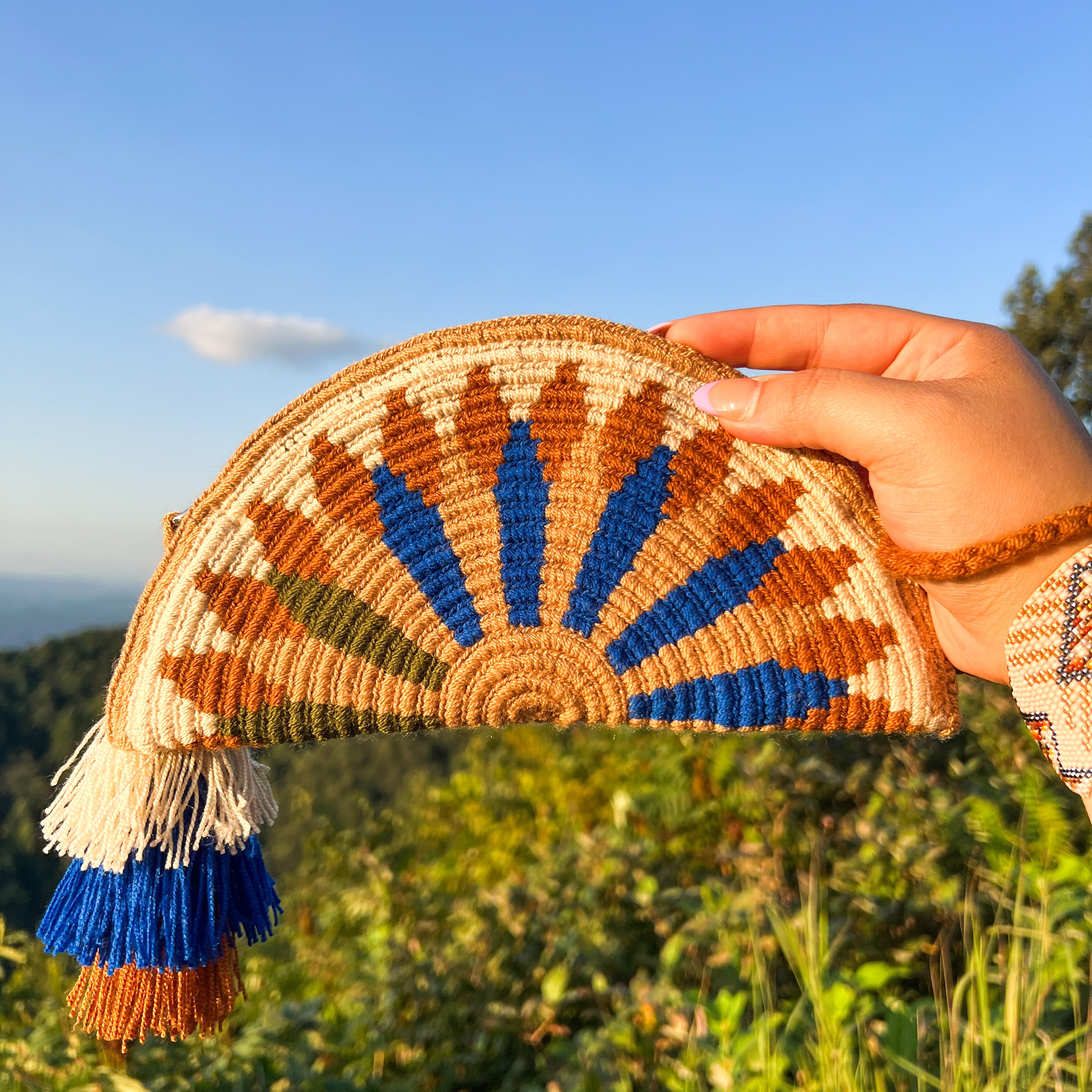 Half Moon ✻ Wayuu Clutch