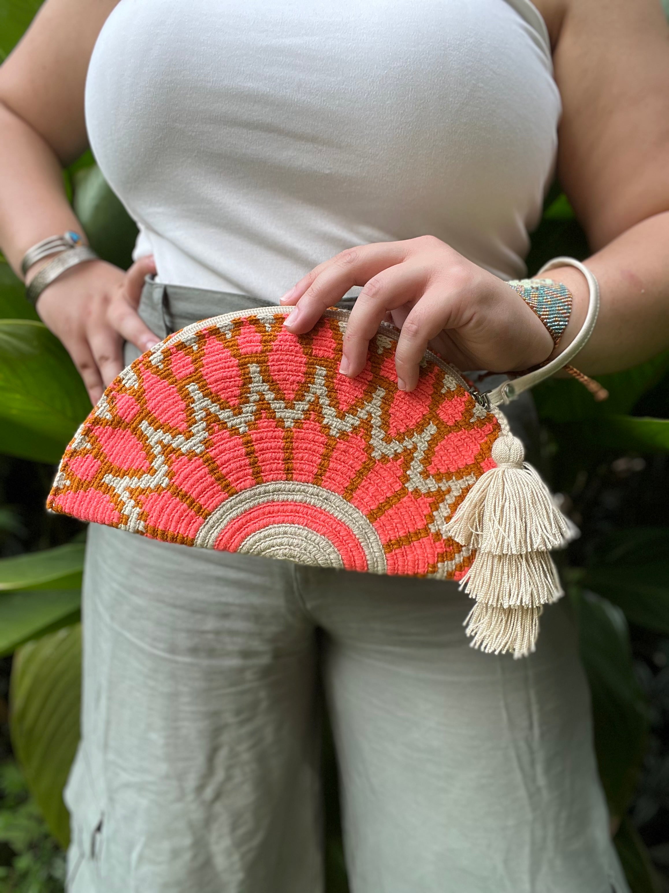 Large Empanada ✻ Wayuu Clutch