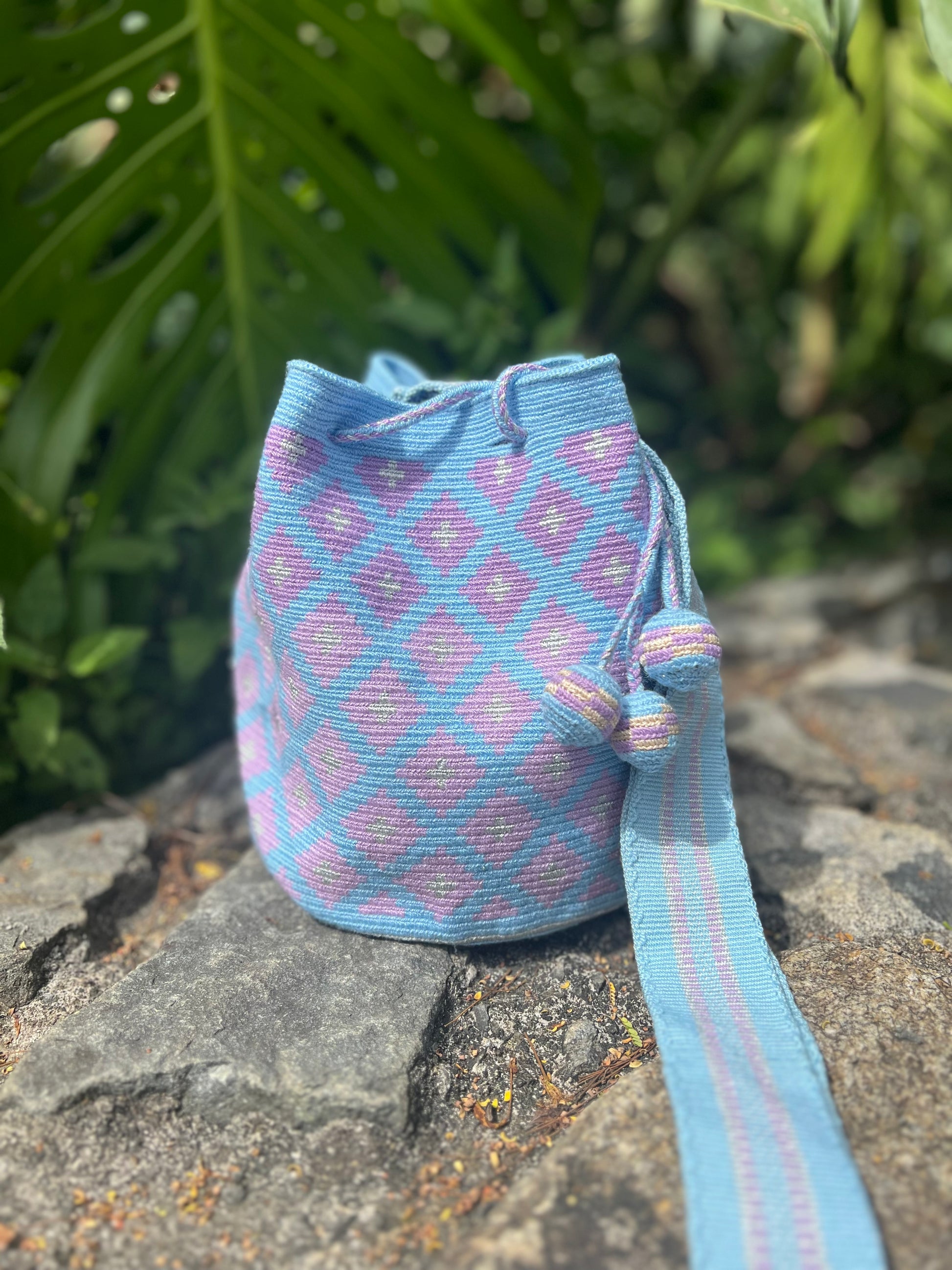 1 THREAD Twinkle ✻ Medium Wayuu Mochila