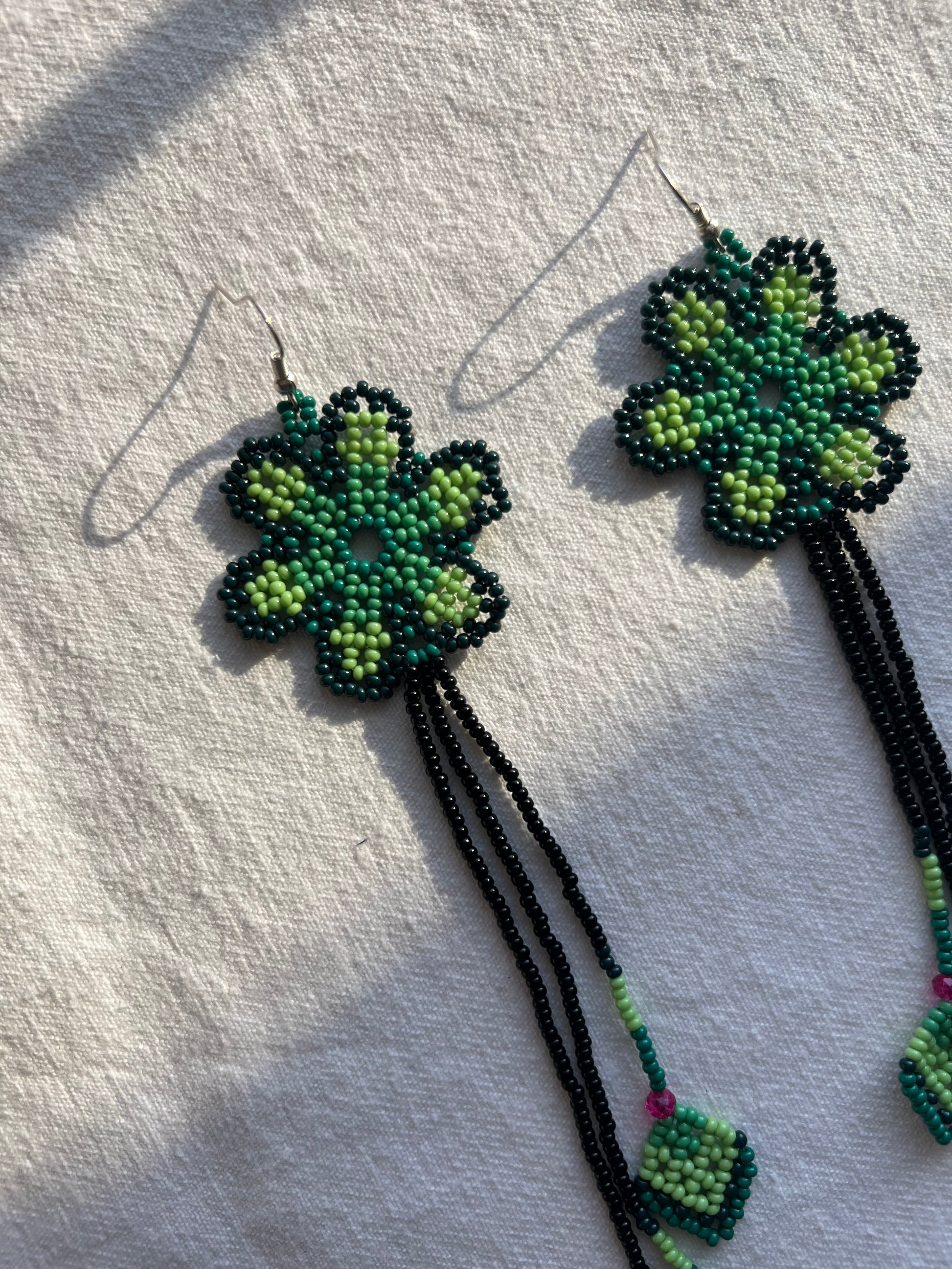 Largitas ✻ Embera Beaded Earrings