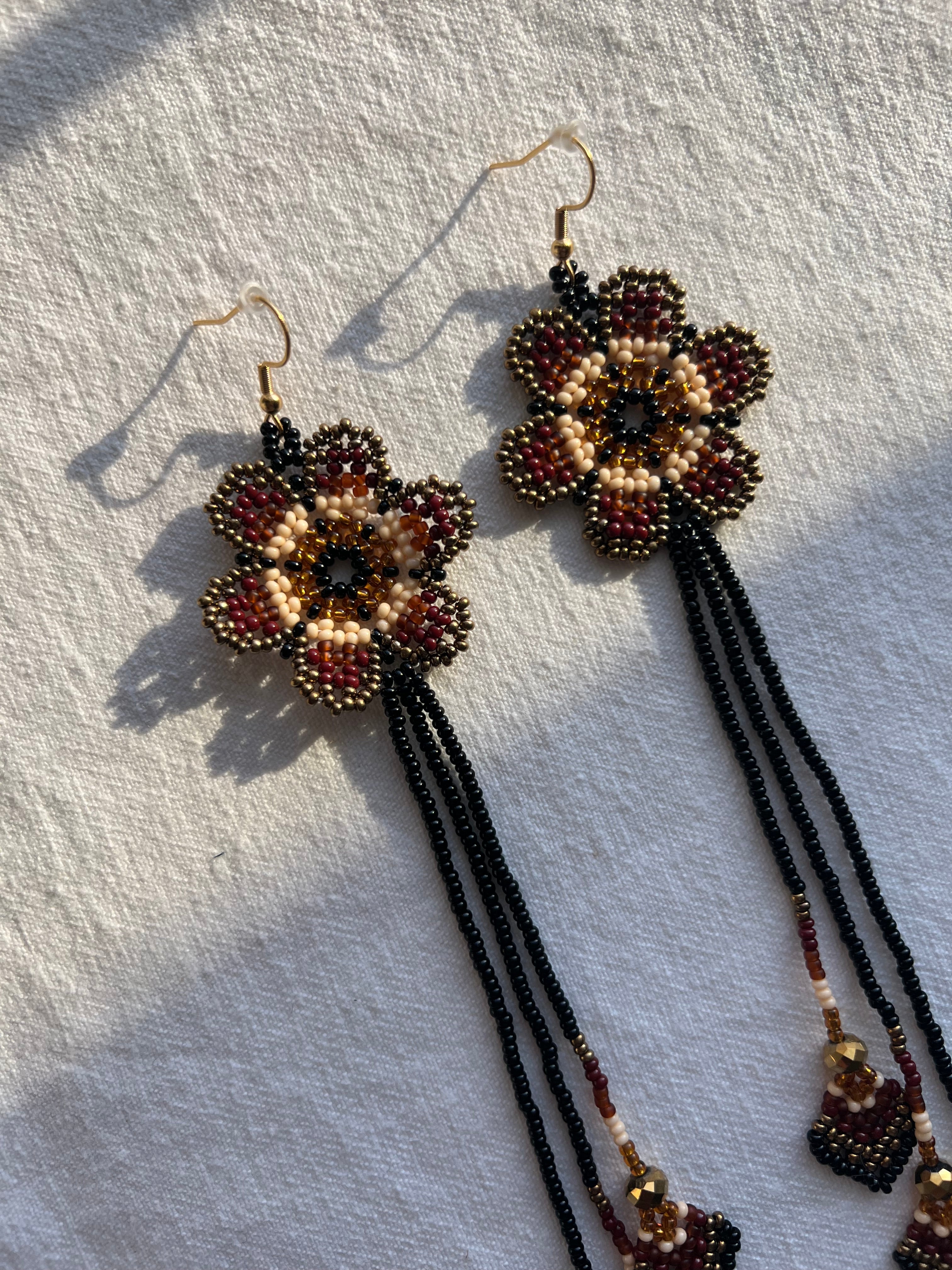Largitas ✻ Embera Beaded Earrings