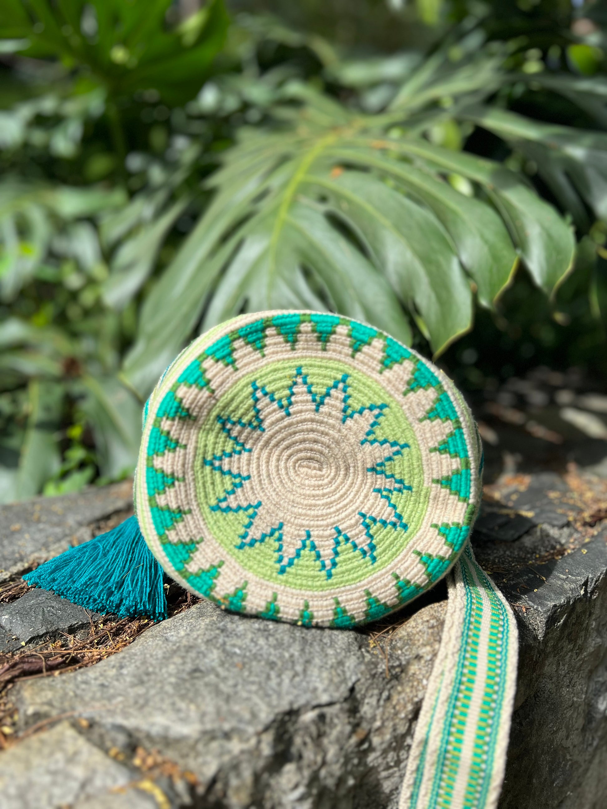 Striped ✻ Medium Wayuu Mochila
