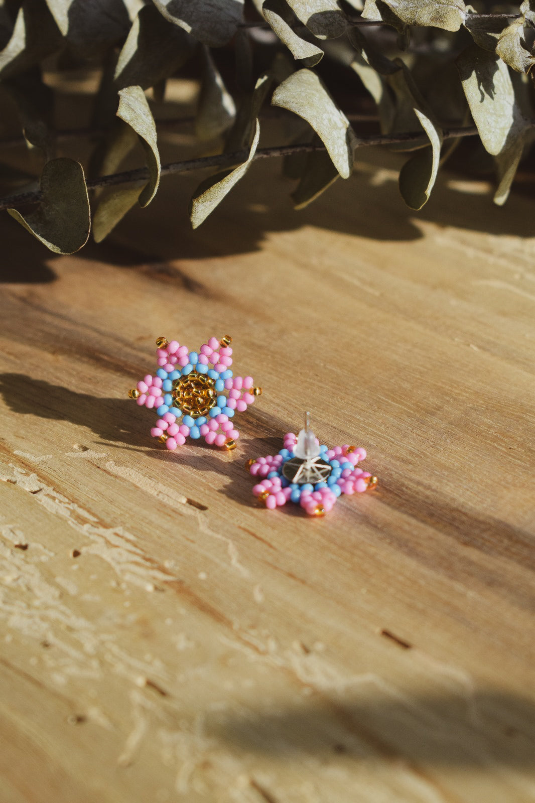 Flor Studs ✻ Embera Beaded Earrings