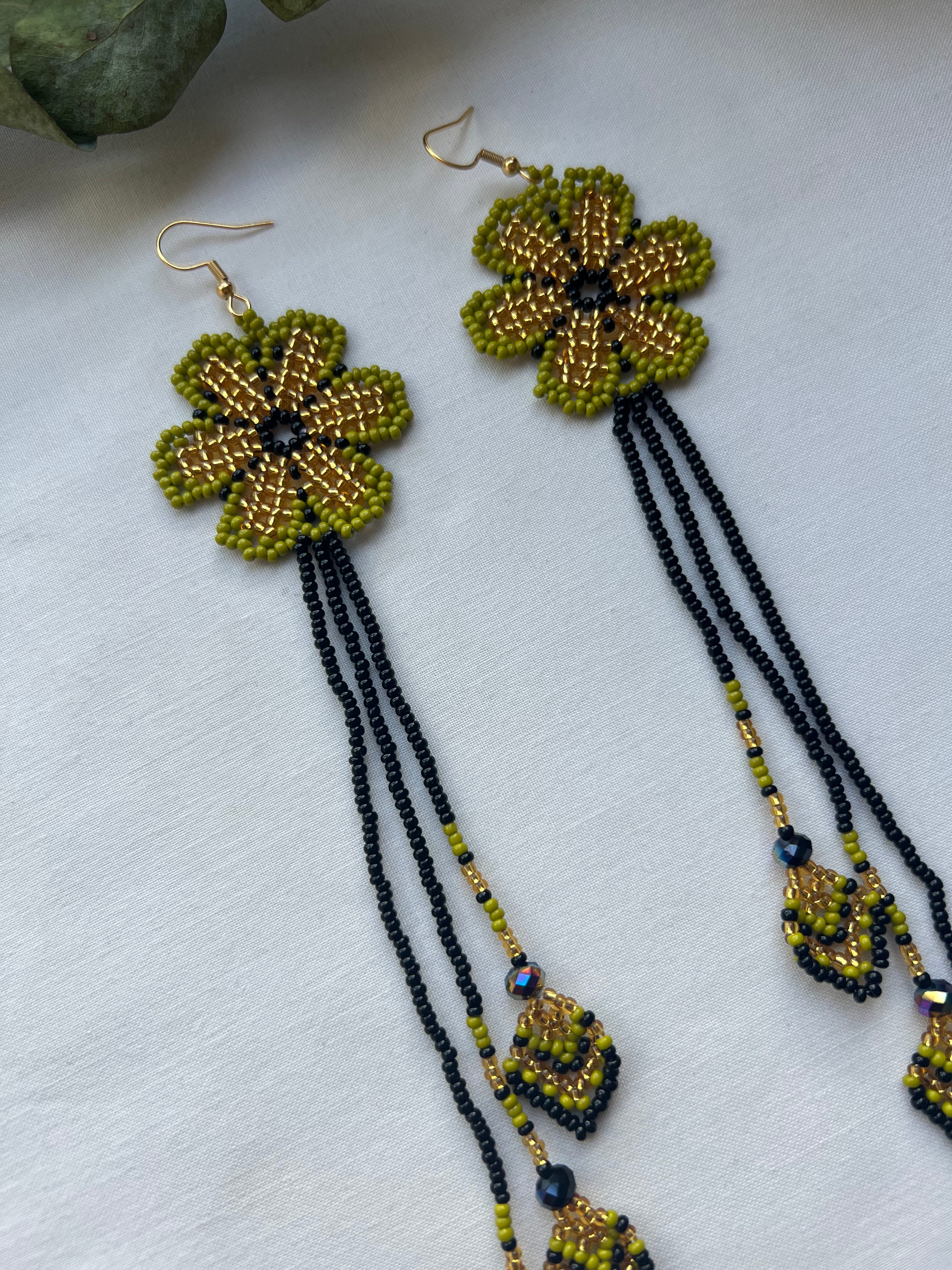 Arrow Bloom ✻ Embera Beaded Earrings