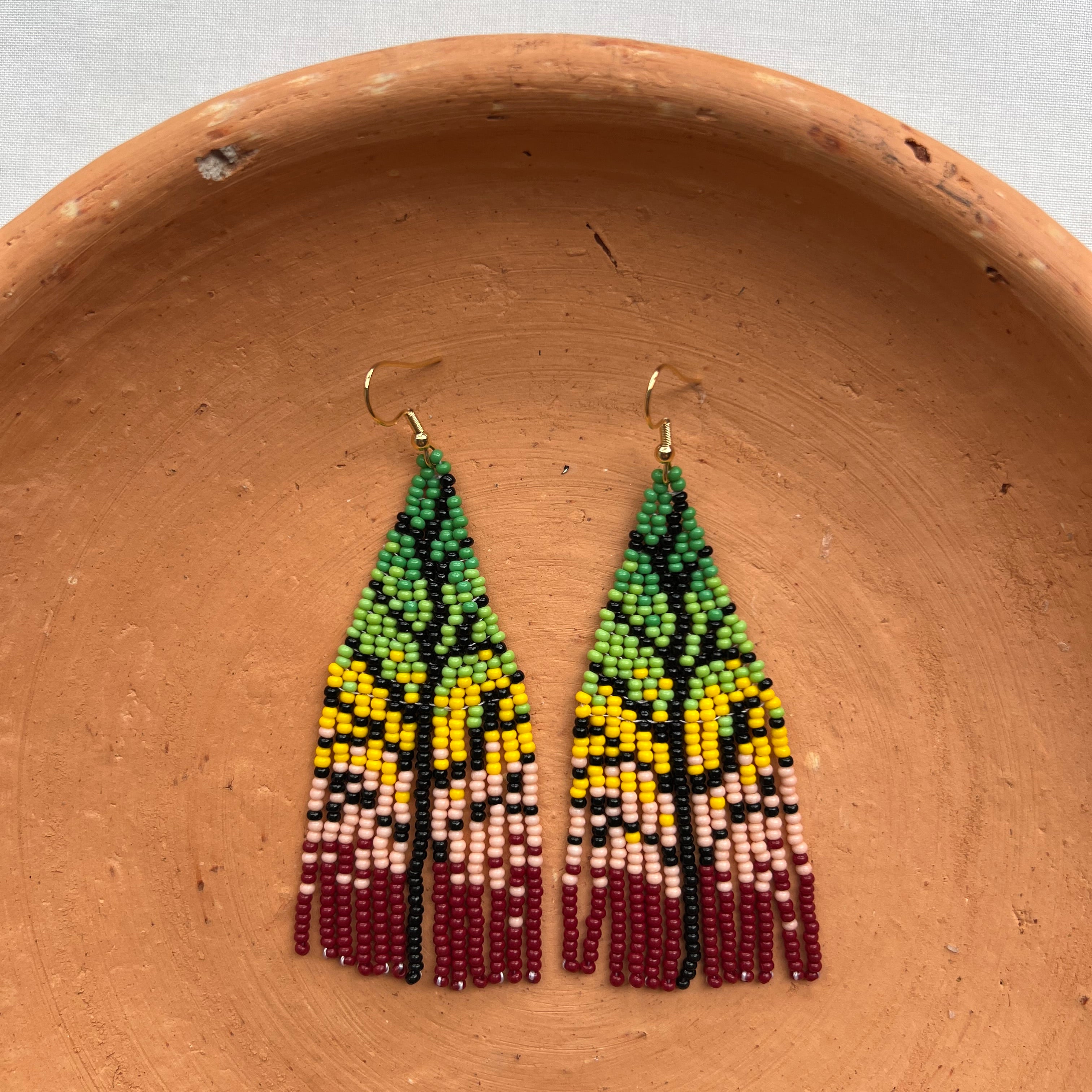 Raíz de Vida ✻ Misak Beaded Earrings