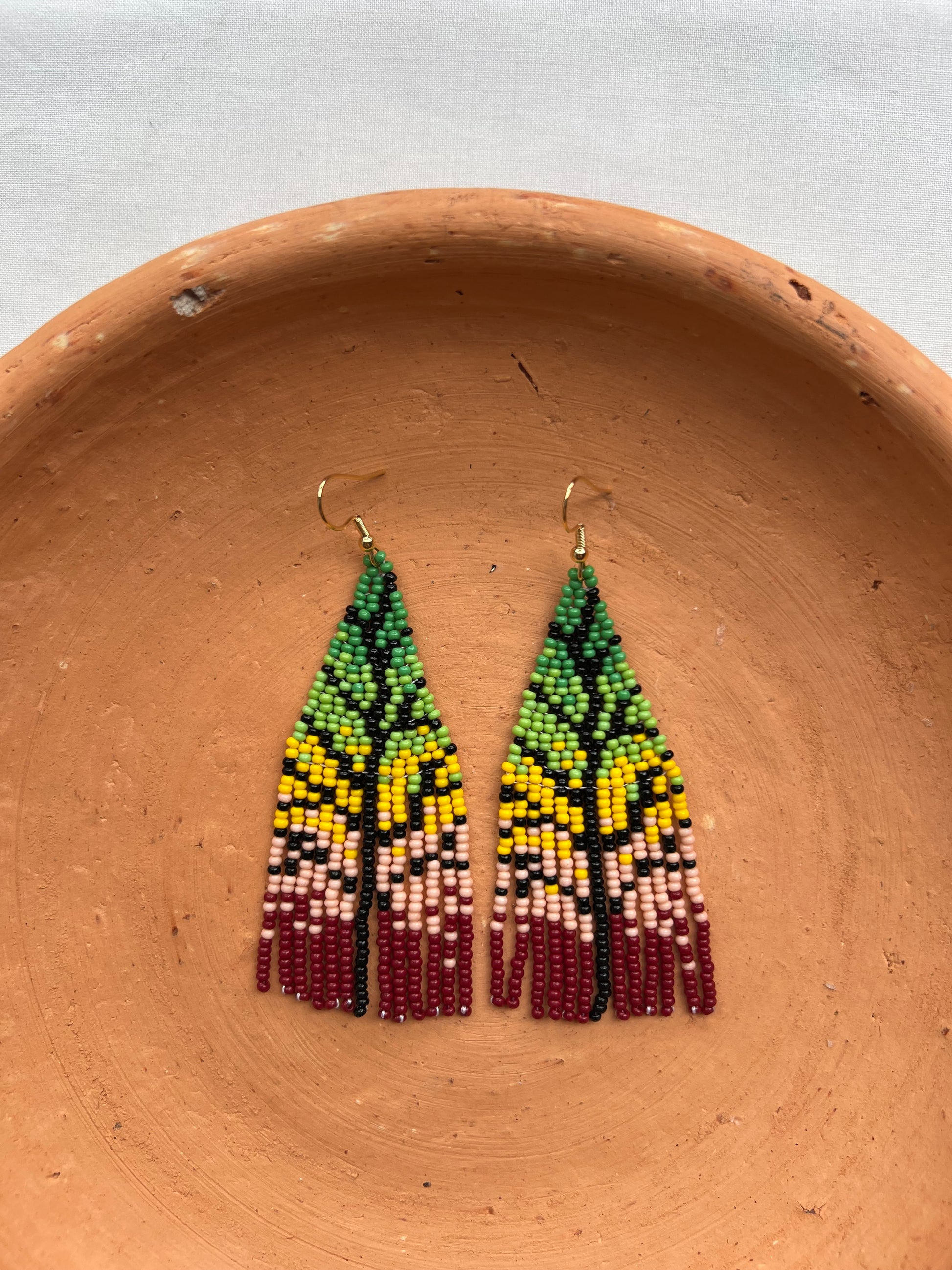 Raíz de Vida ✻ Misak Beaded Earrings