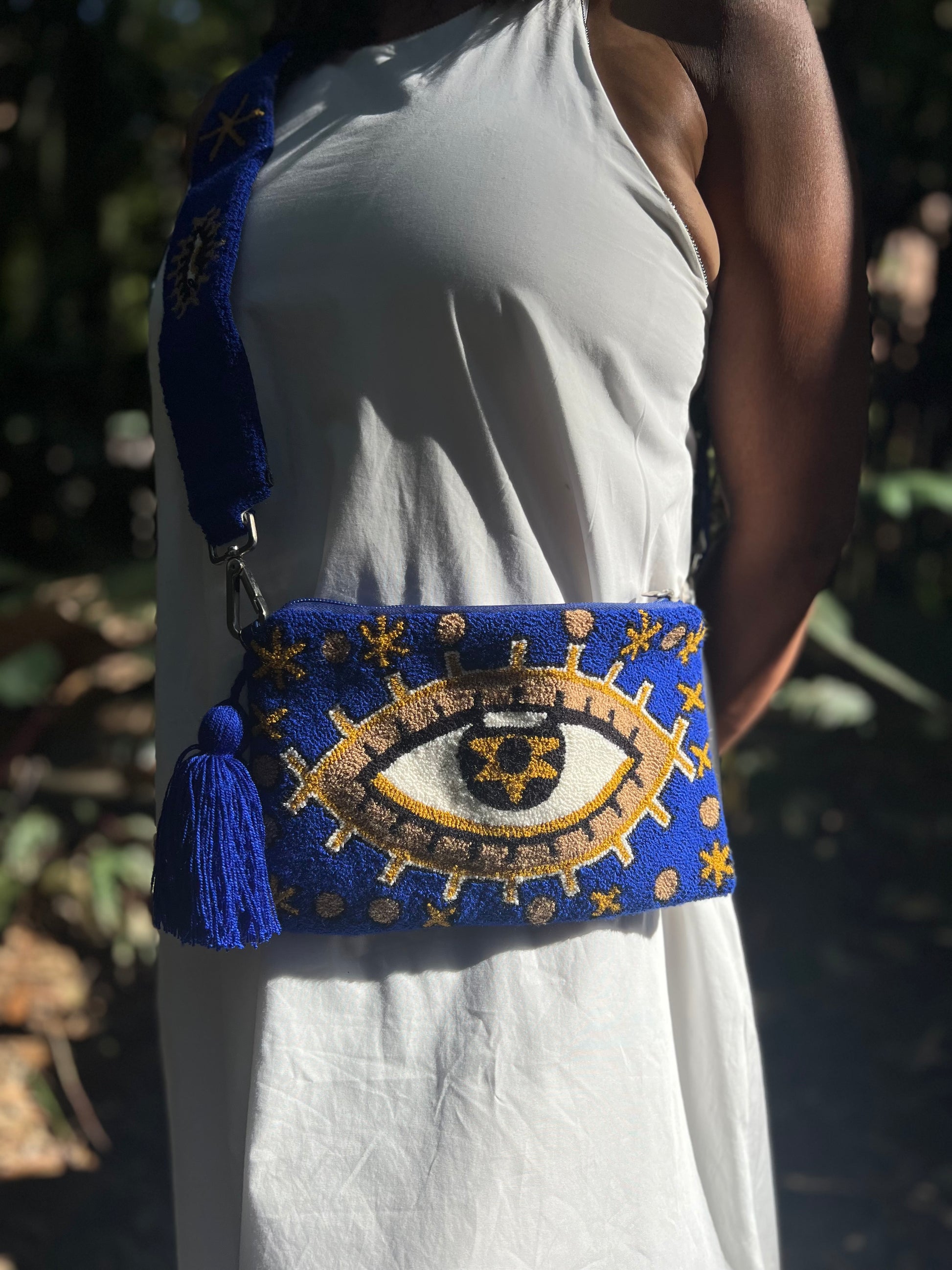Ojos Tapizado ✻ Large Wayuu Clutch with Strap