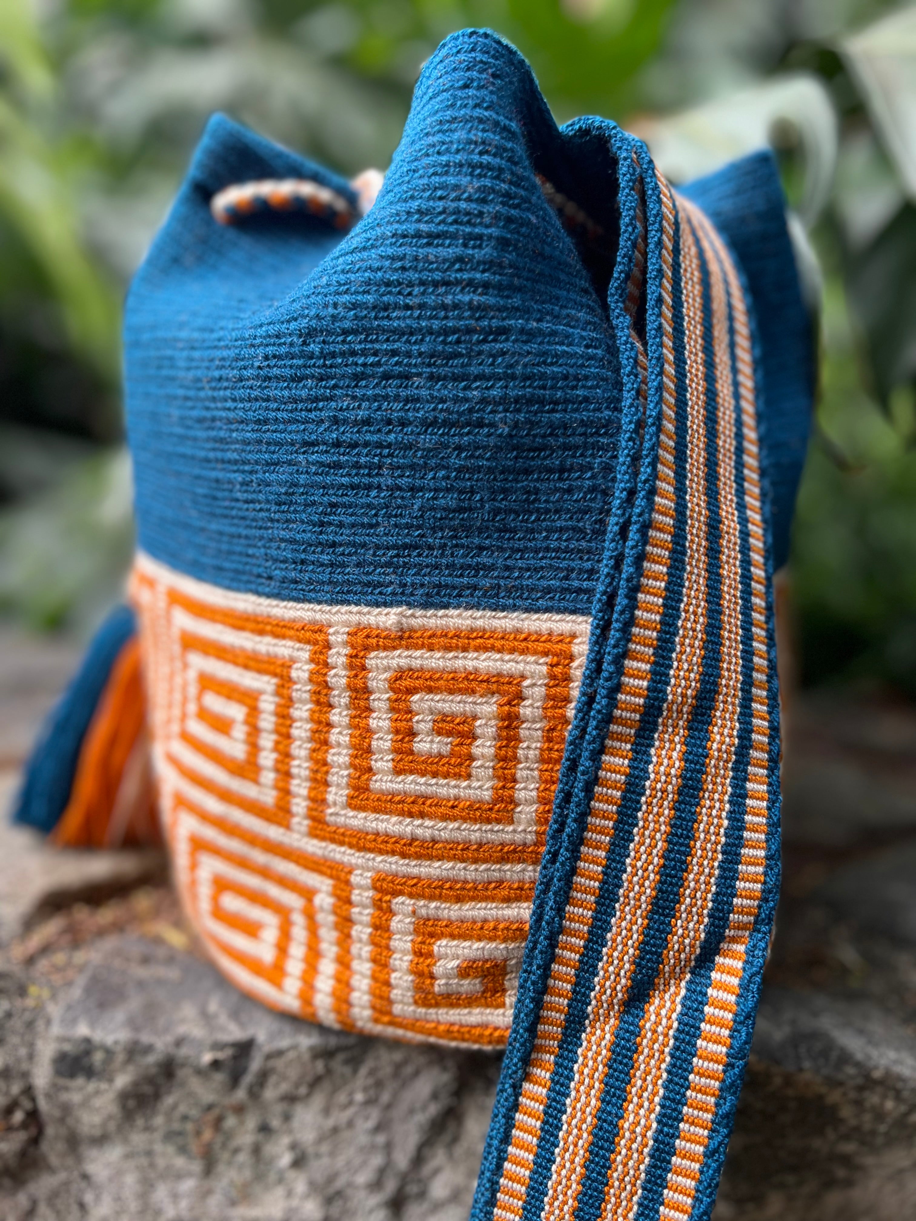 Labra Blue ✻ Large Wayuu Mochila