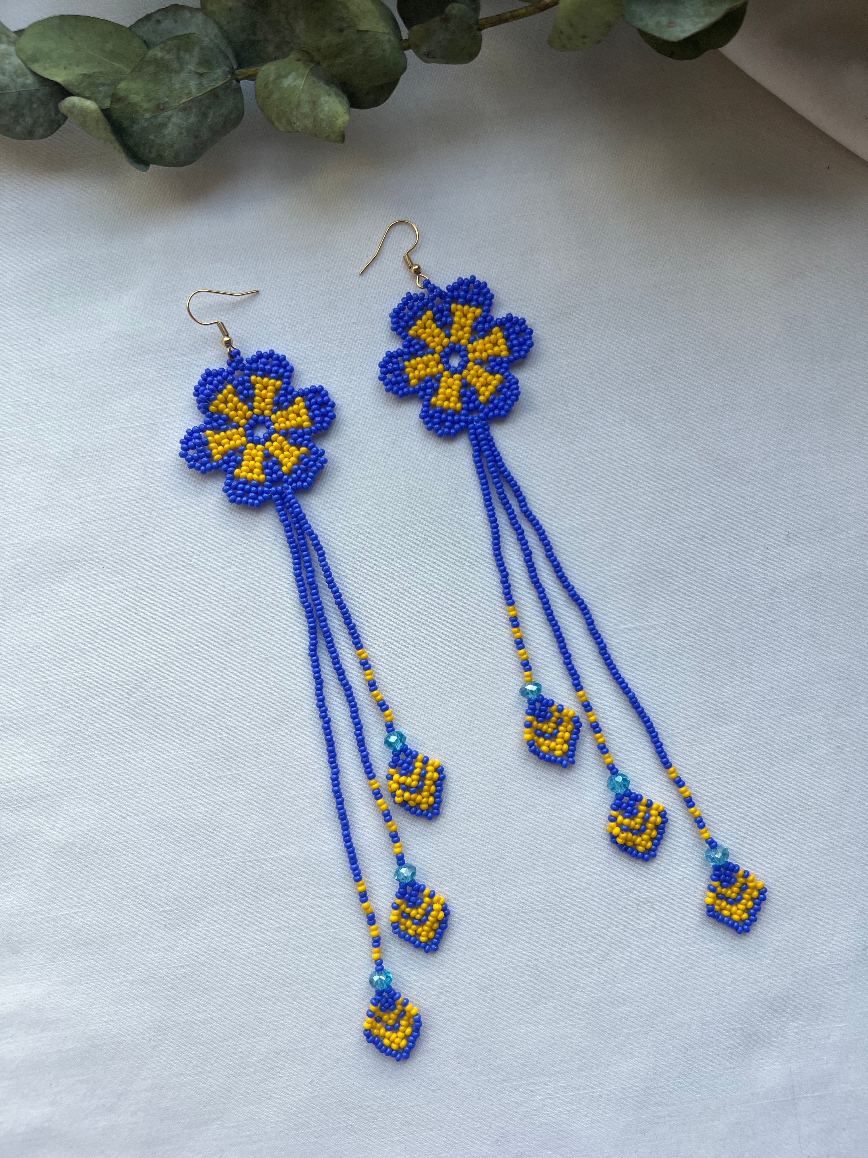 Arrow Bloom ✻ Embera Beaded Earrings