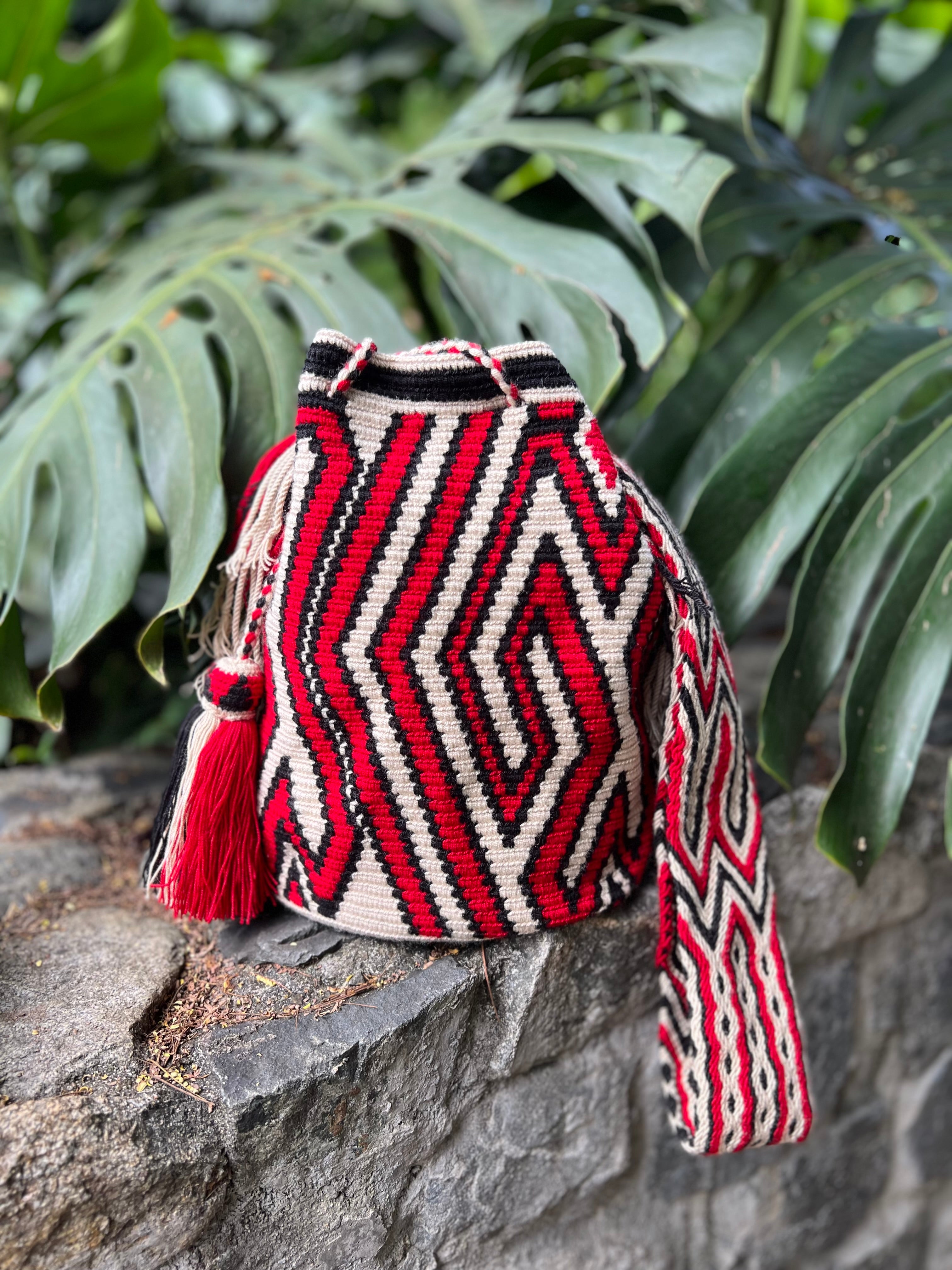 Kalepsü Red ✻ Large Wayuu Mochila