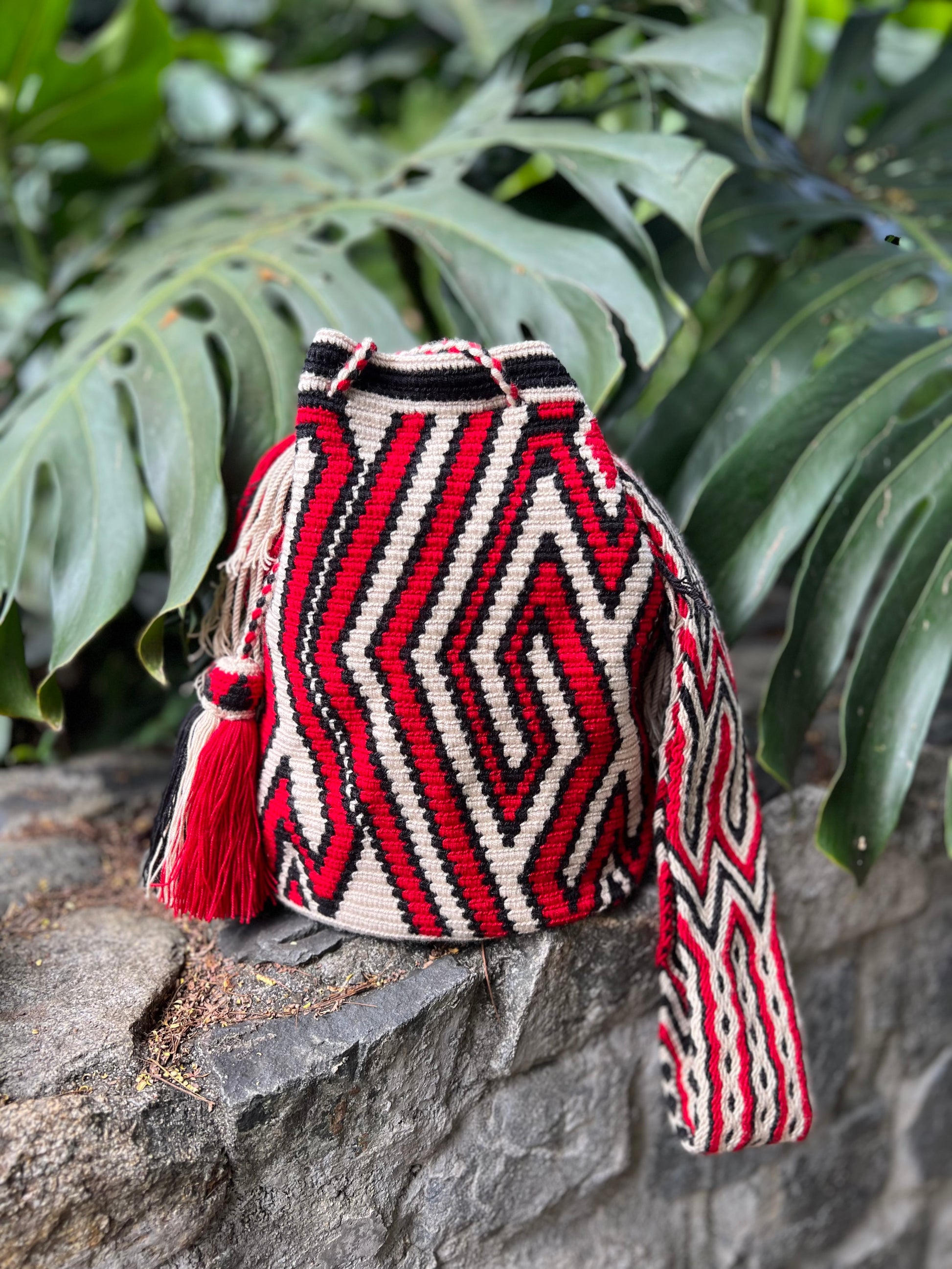 Kalepsü Red ✻ Large Wayuu Mochila