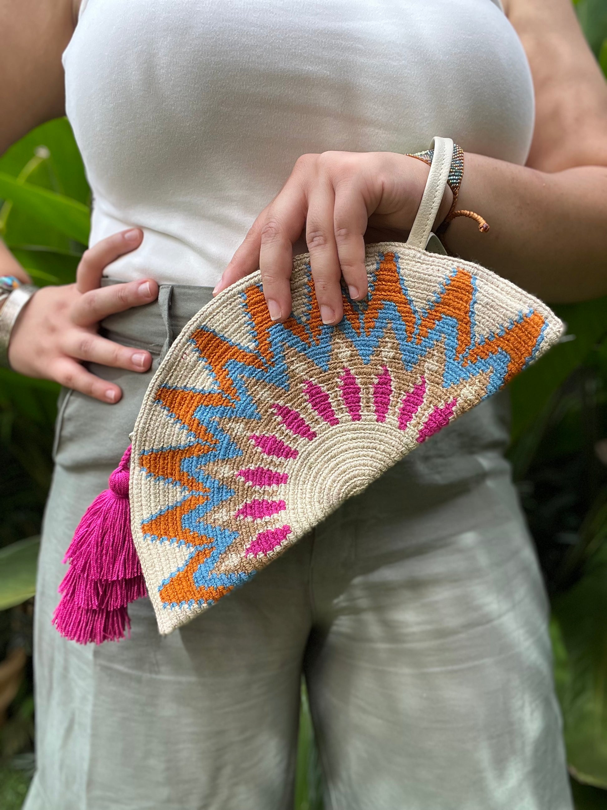 Large Empanada ✻ Wayuu Clutch