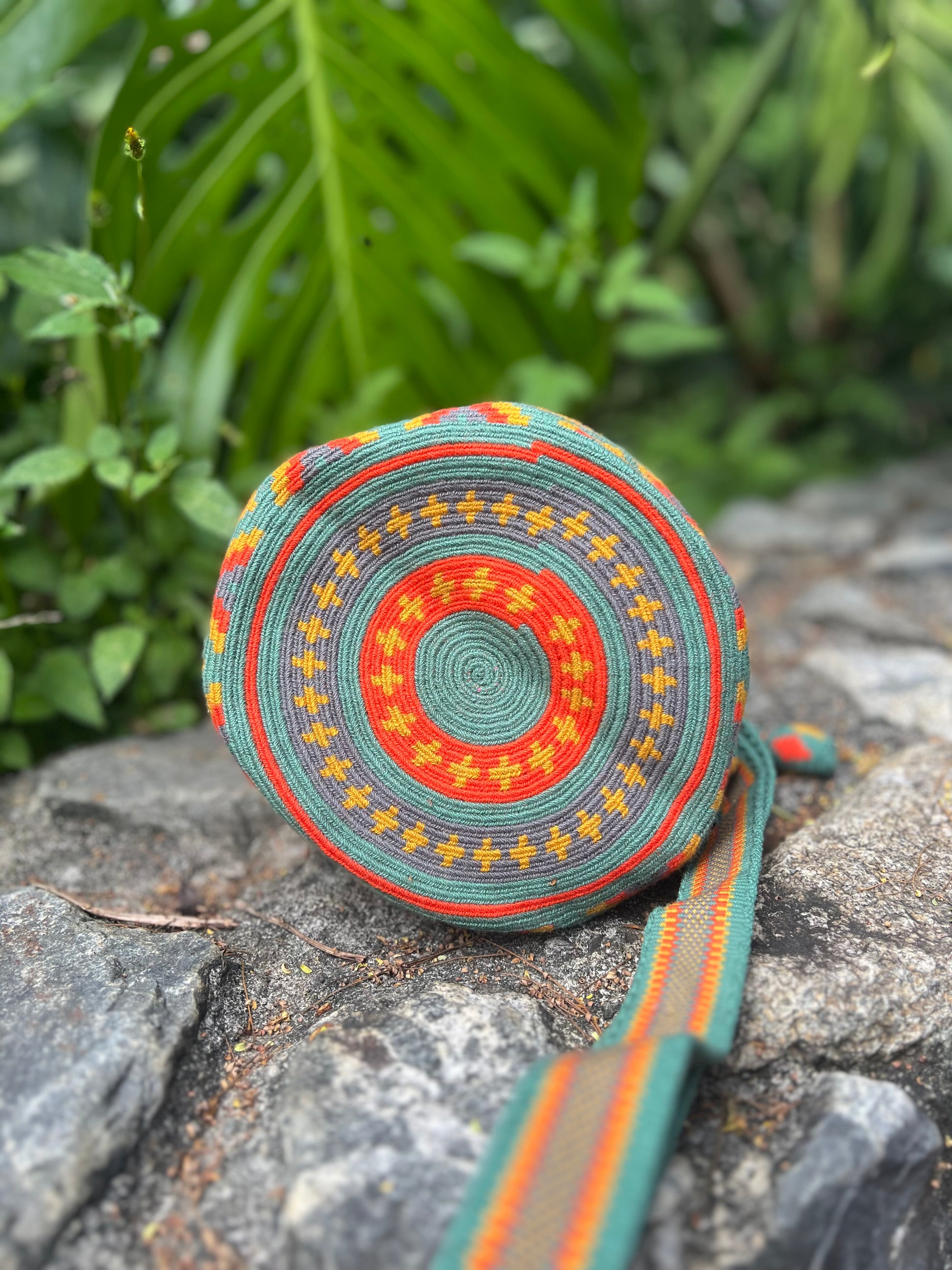 1 THREAD Desierto ✻ Medium Wayuu Mochila
