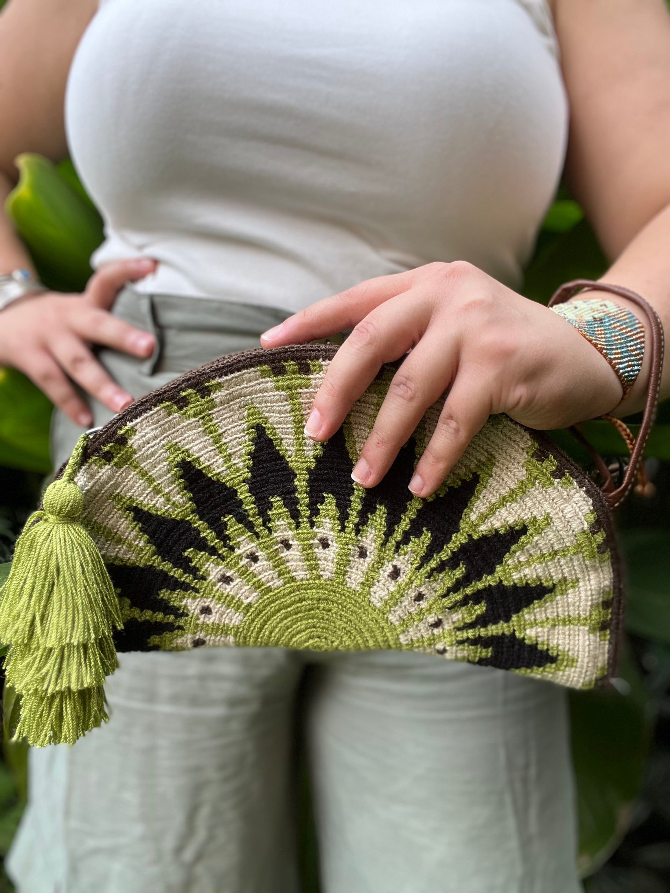 Large Empanada ✻ Wayuu Clutch