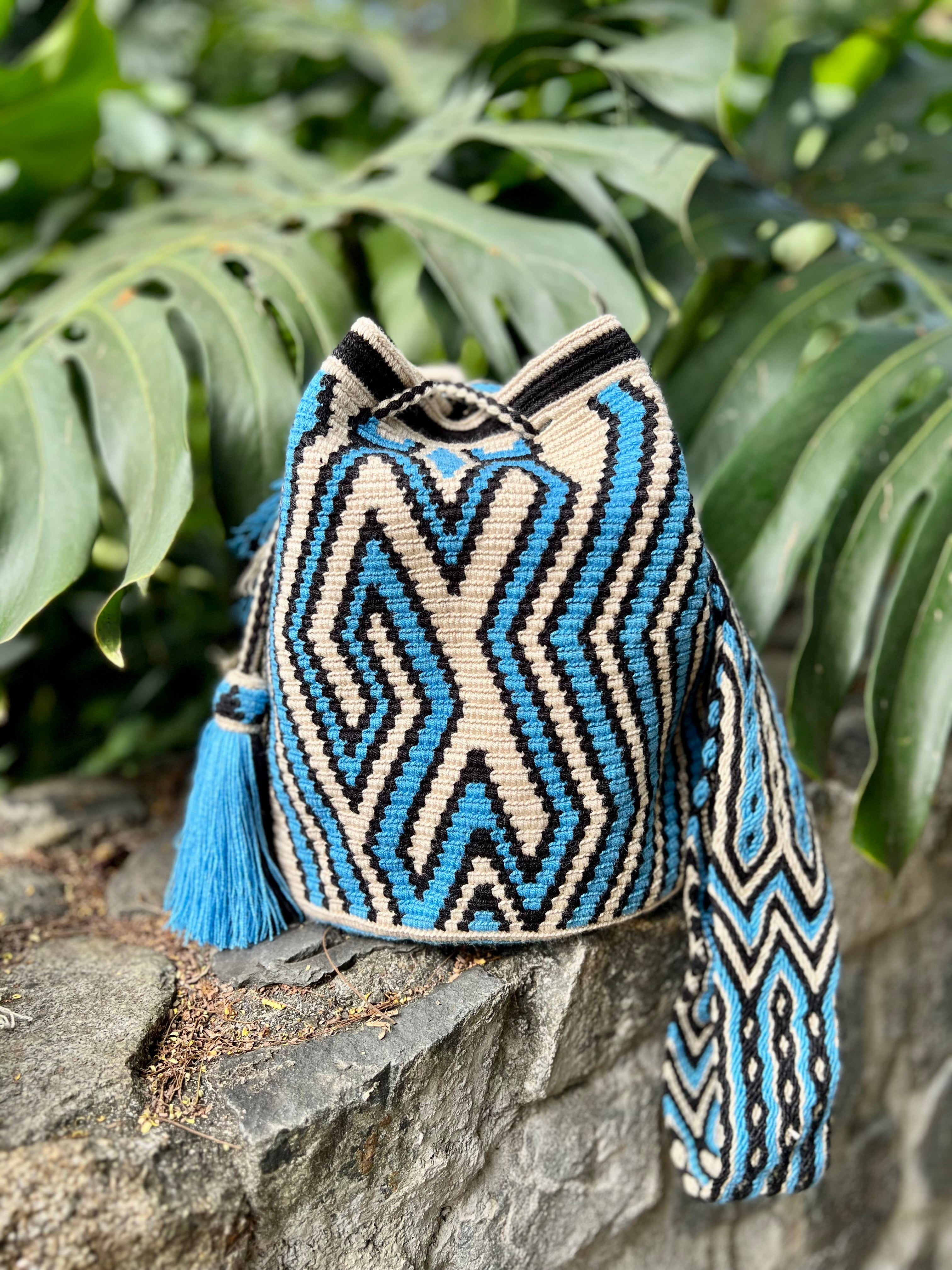 Kalepsü Blue ✻ Large Wayuu Mochila