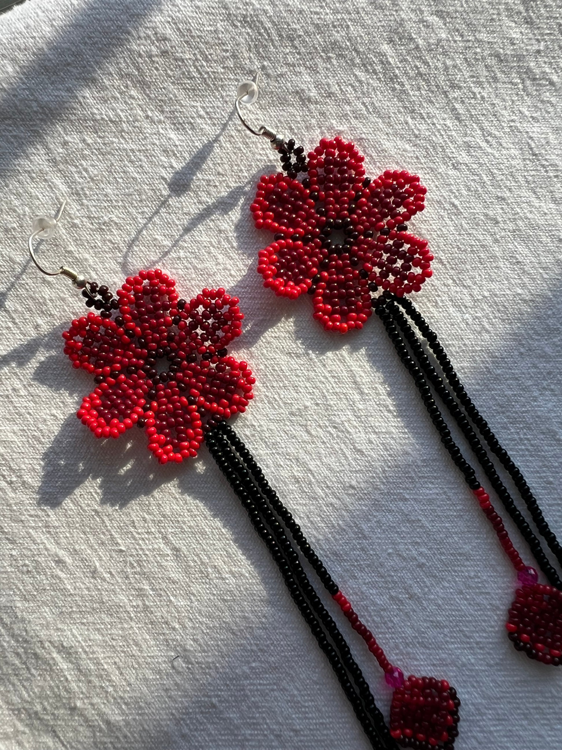 Largitas ✻ Embera Beaded Earrings