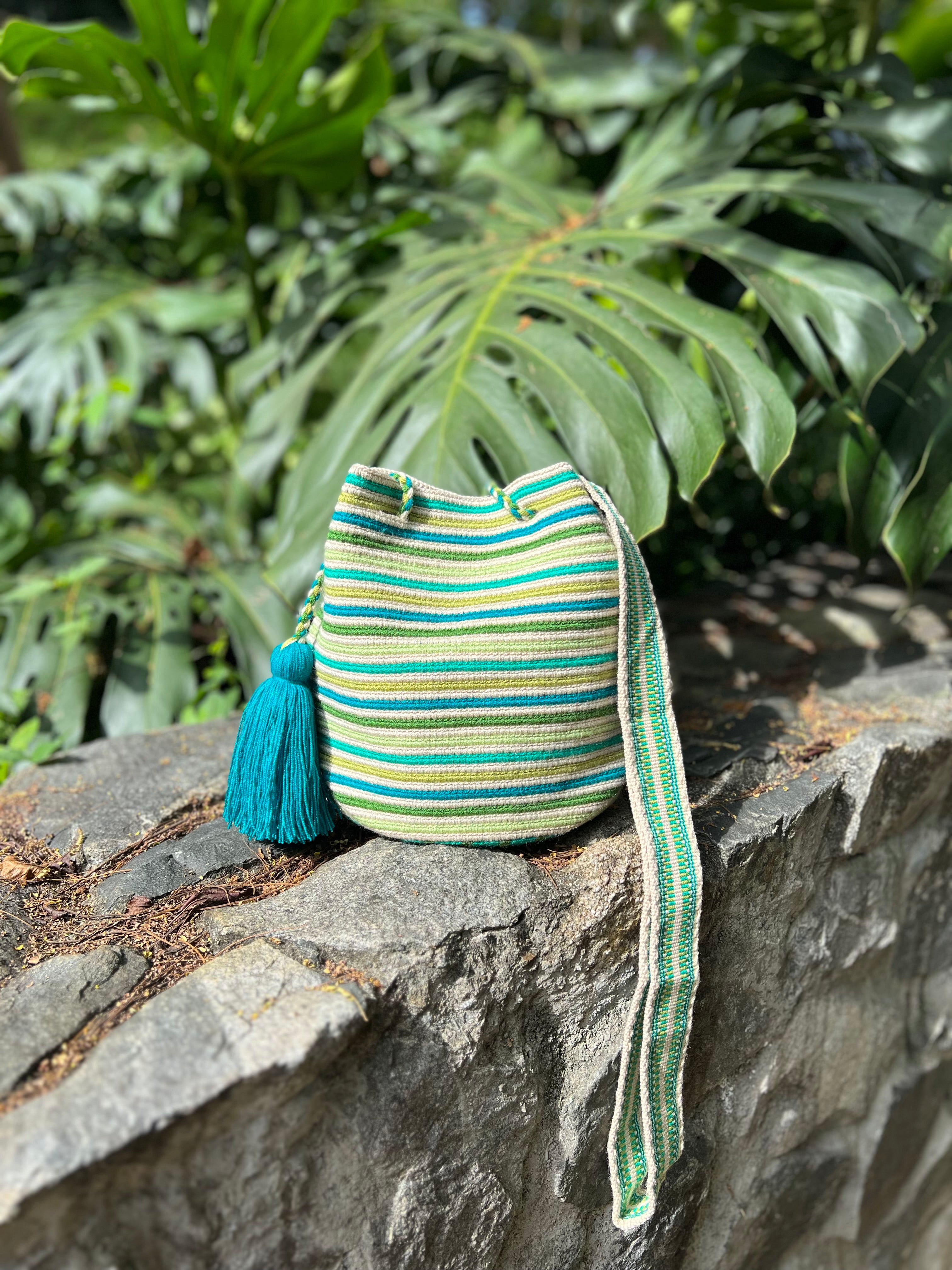Striped ✻ Medium Wayuu Mochila