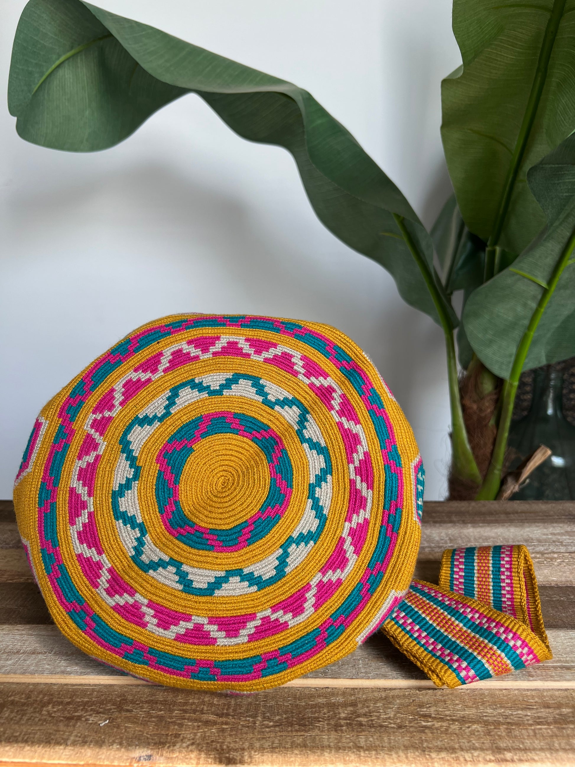 1 THREAD ✻ Large Wayúu Mochila