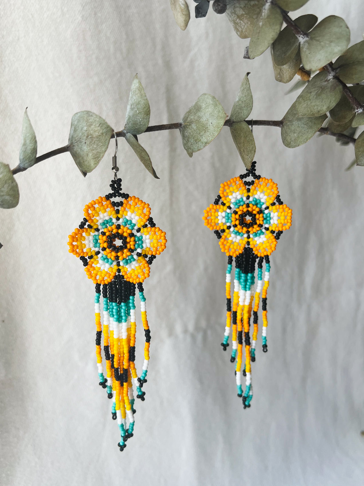 Flor · Embera Beaded Earrings